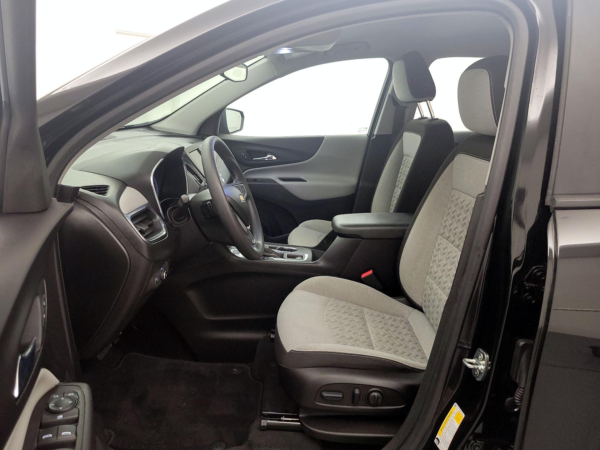 Thumbnail: 2022 Chevrolet Equinox - 11