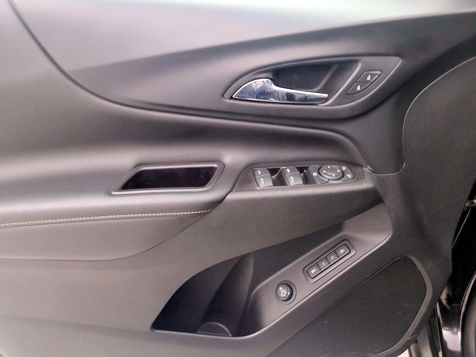 Thumbnail: 2020 Chevrolet Equinox - 12