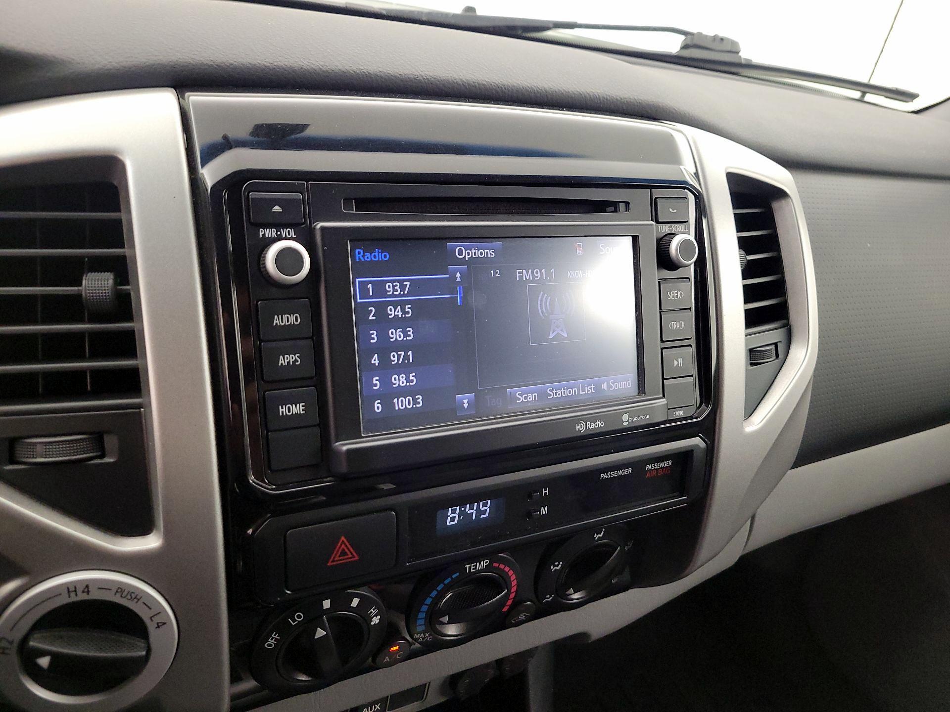 Thumbnail: 2014 Toyota Tacoma - 15