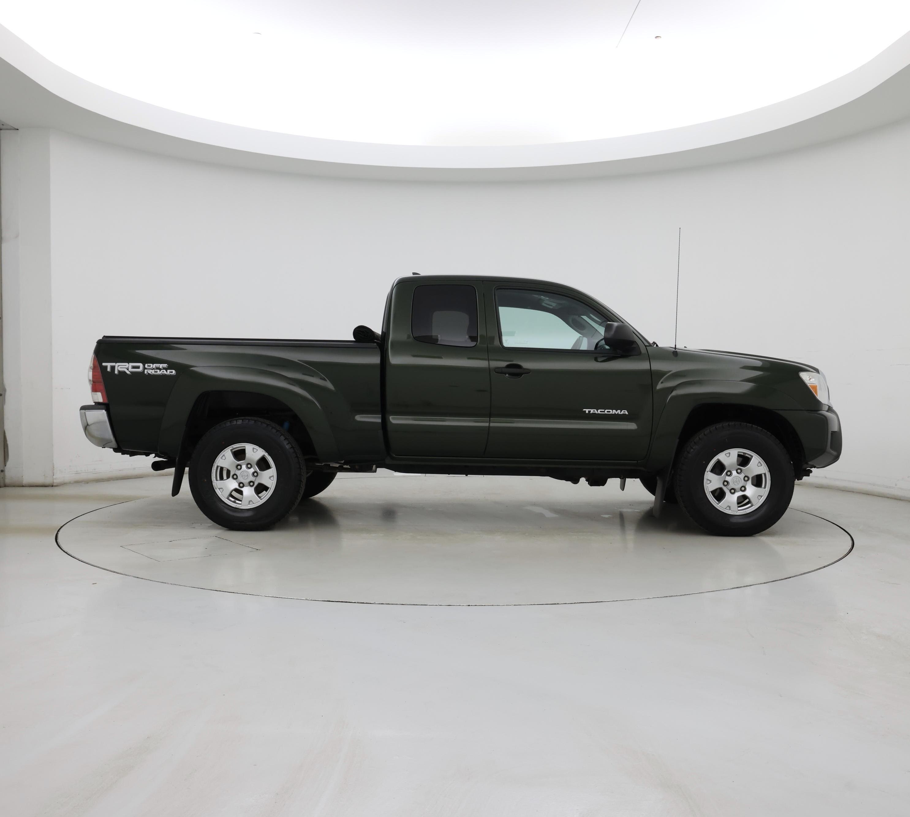 Thumbnail: 2014 Toyota Tacoma - 7
