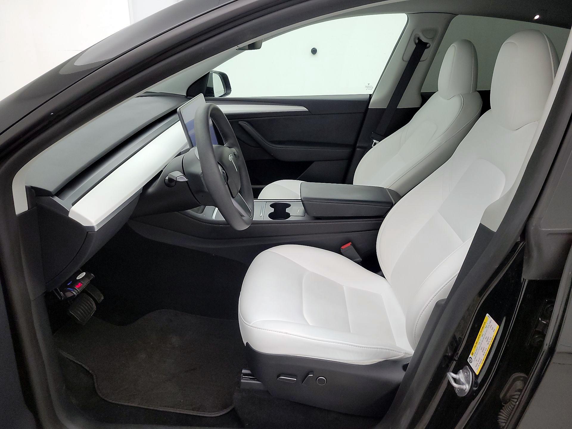 Thumbnail: 2023 Tesla Model Y - 11