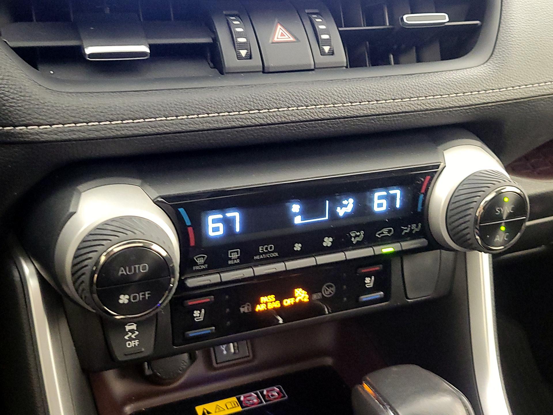 Thumbnail: 2024 Toyota RAV4 - 16