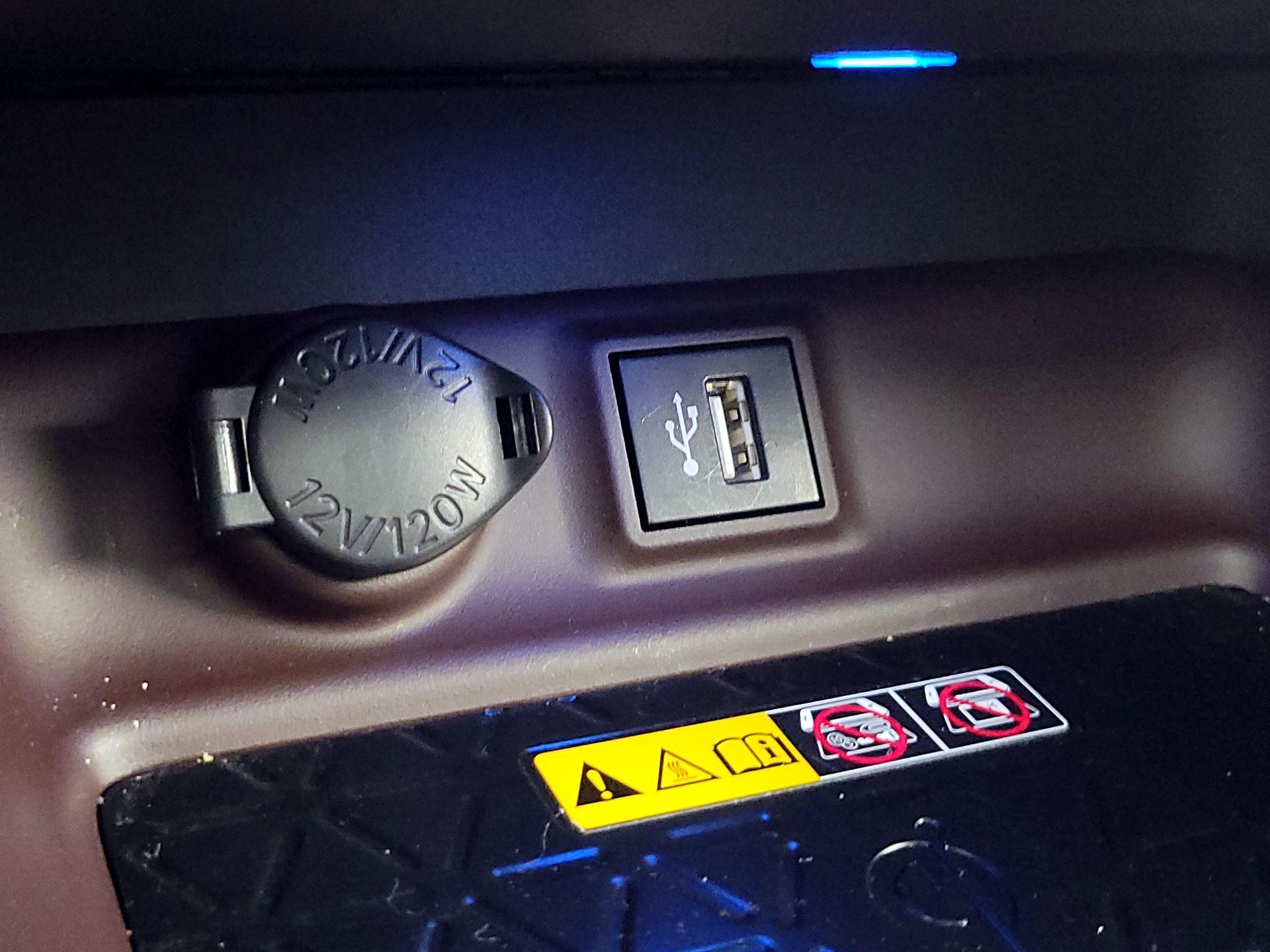 Thumbnail: 2024 Toyota RAV4 - 18