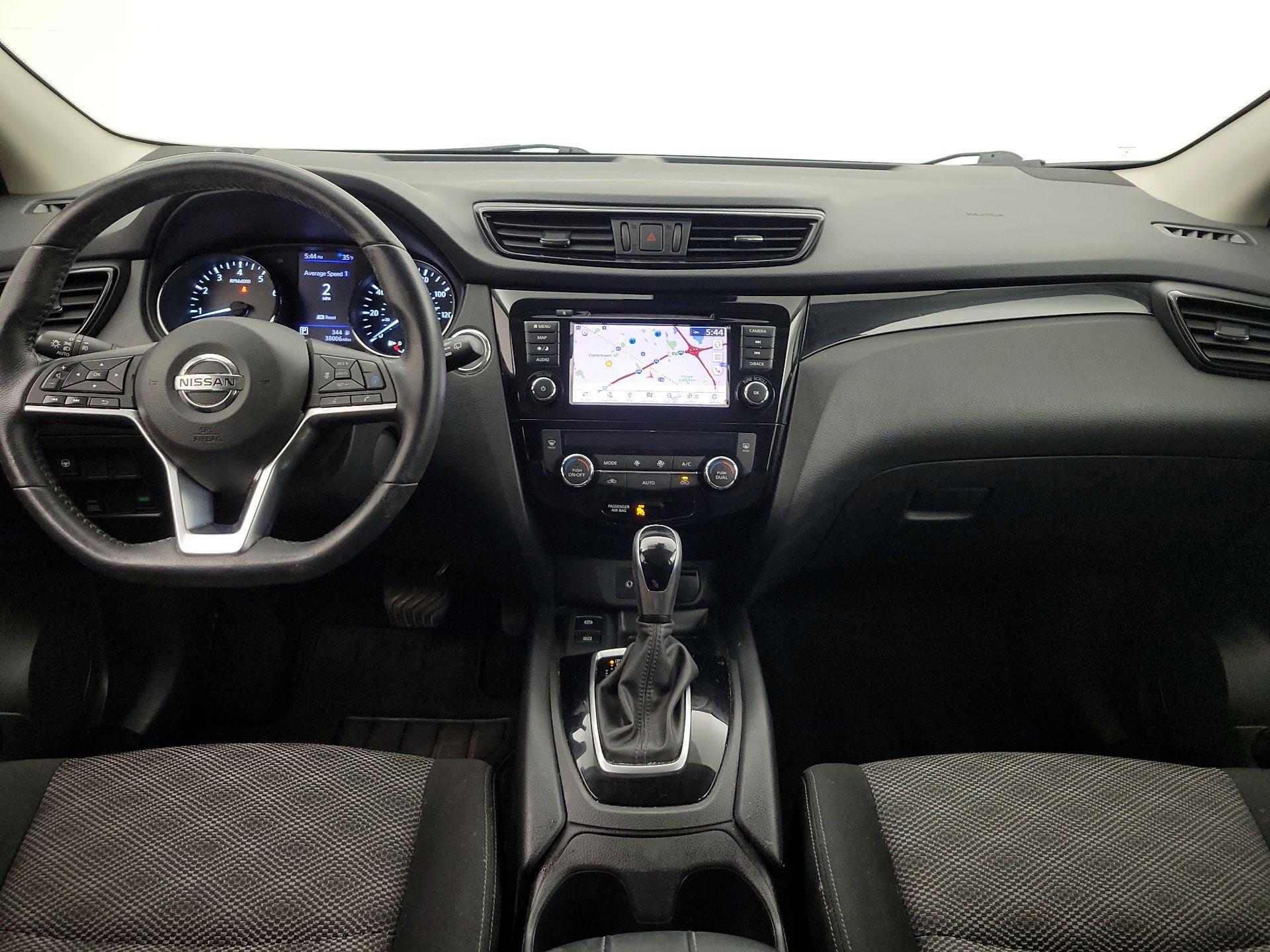 Thumbnail: 2019 Nissan Rogue Sport - 9