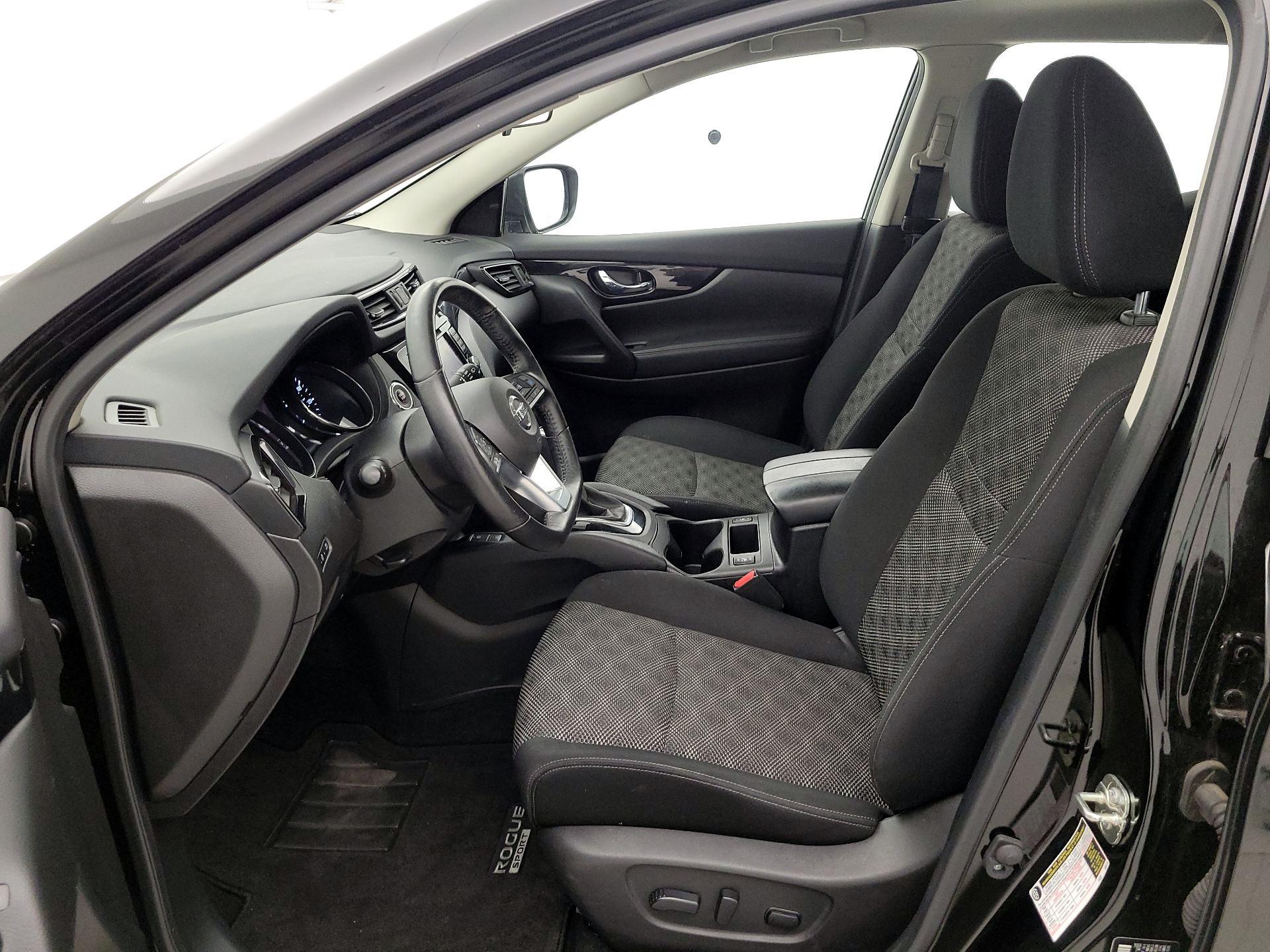 Thumbnail: 2019 Nissan Rogue Sport - 11