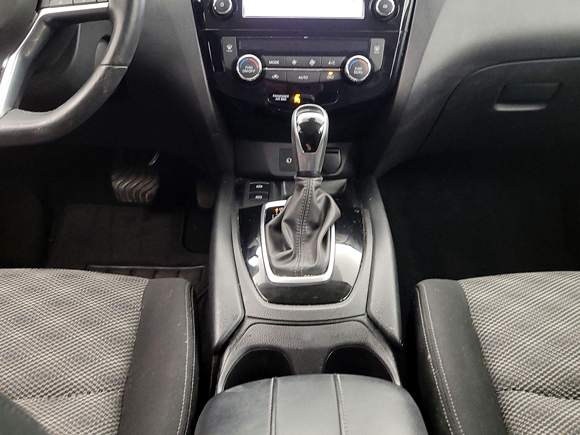 Thumbnail: 2019 Nissan Rogue Sport - 18