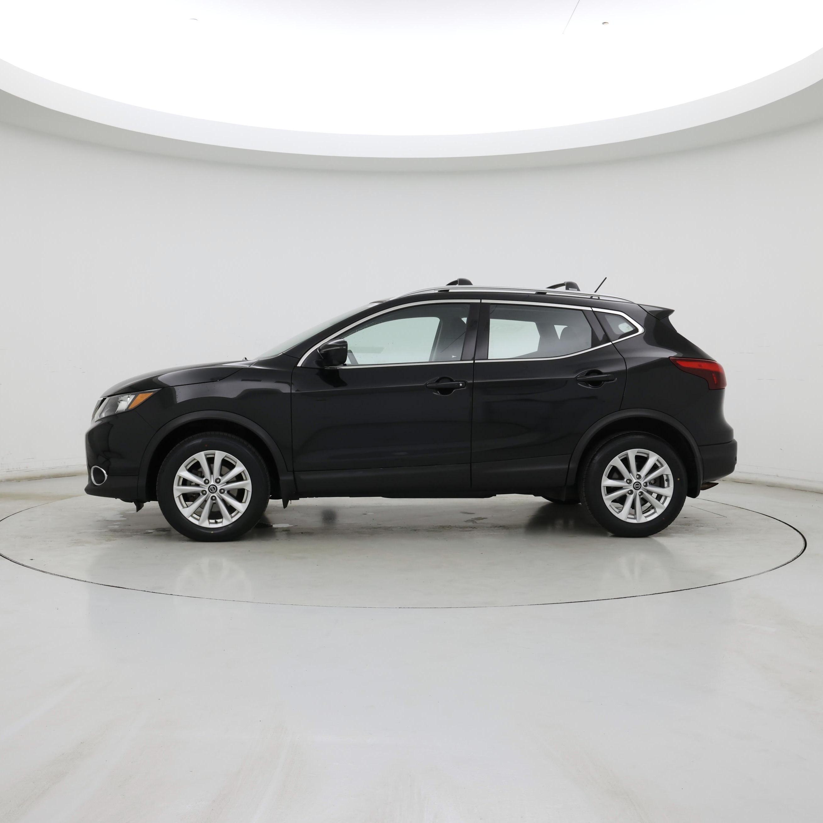 Thumbnail: 2019 Nissan Rogue Sport - 3