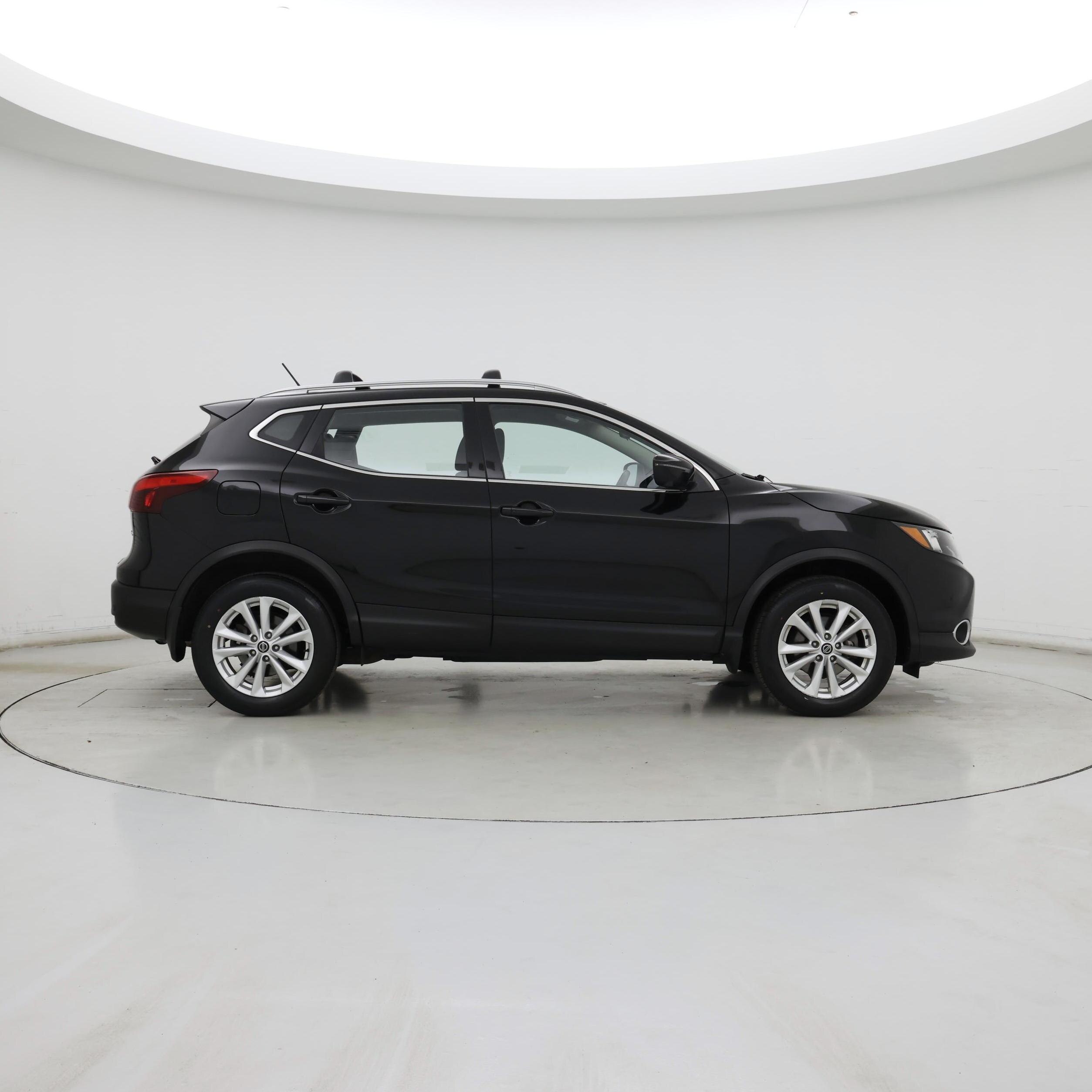 Thumbnail: 2019 Nissan Rogue Sport - 7