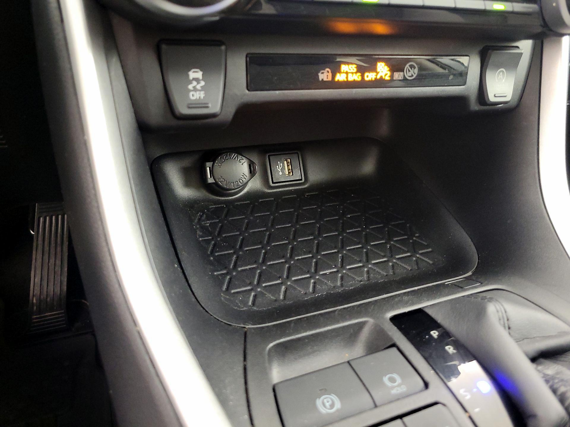 Thumbnail: 2023 Toyota RAV4 - 19