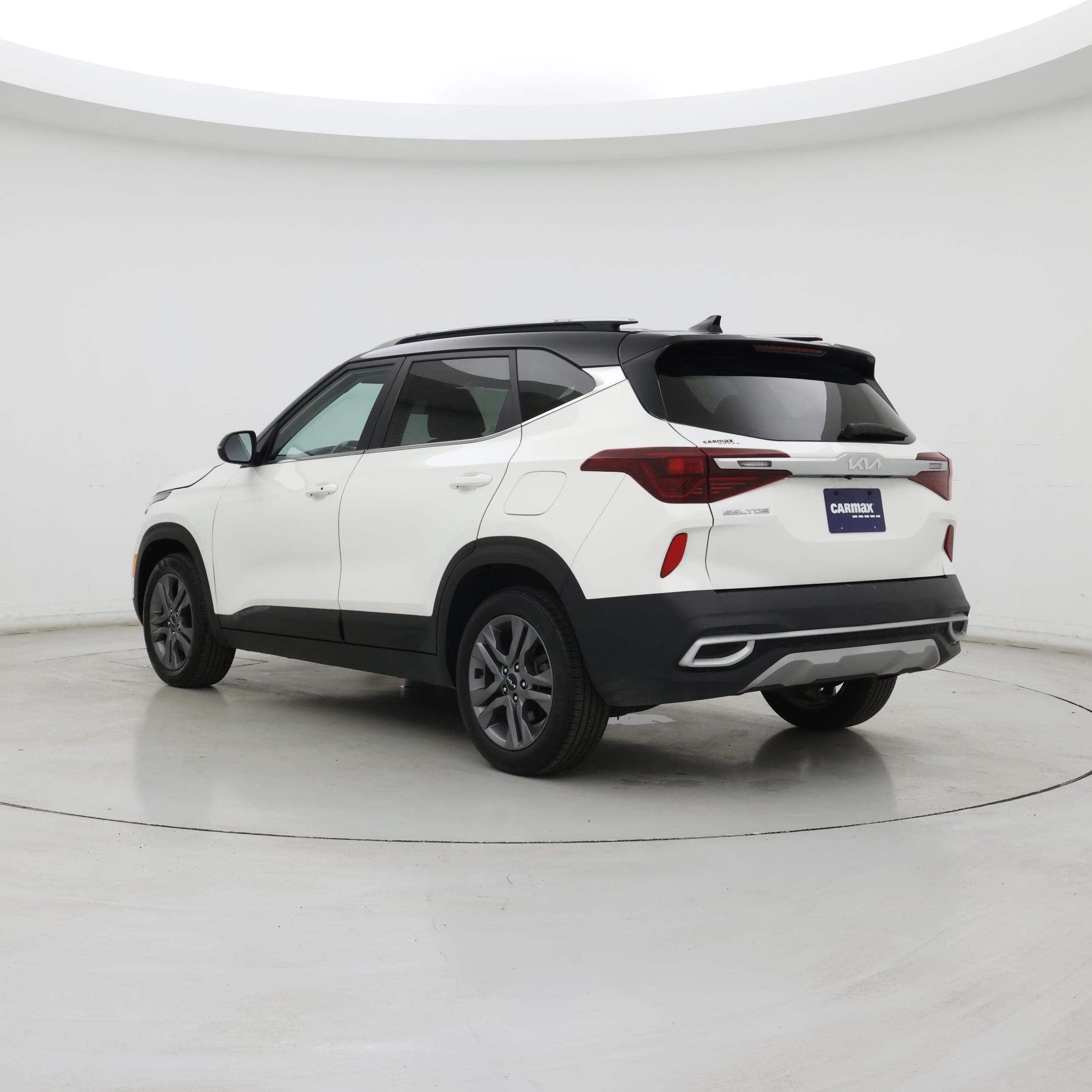 Thumbnail: 2022 Kia Seltos - 2