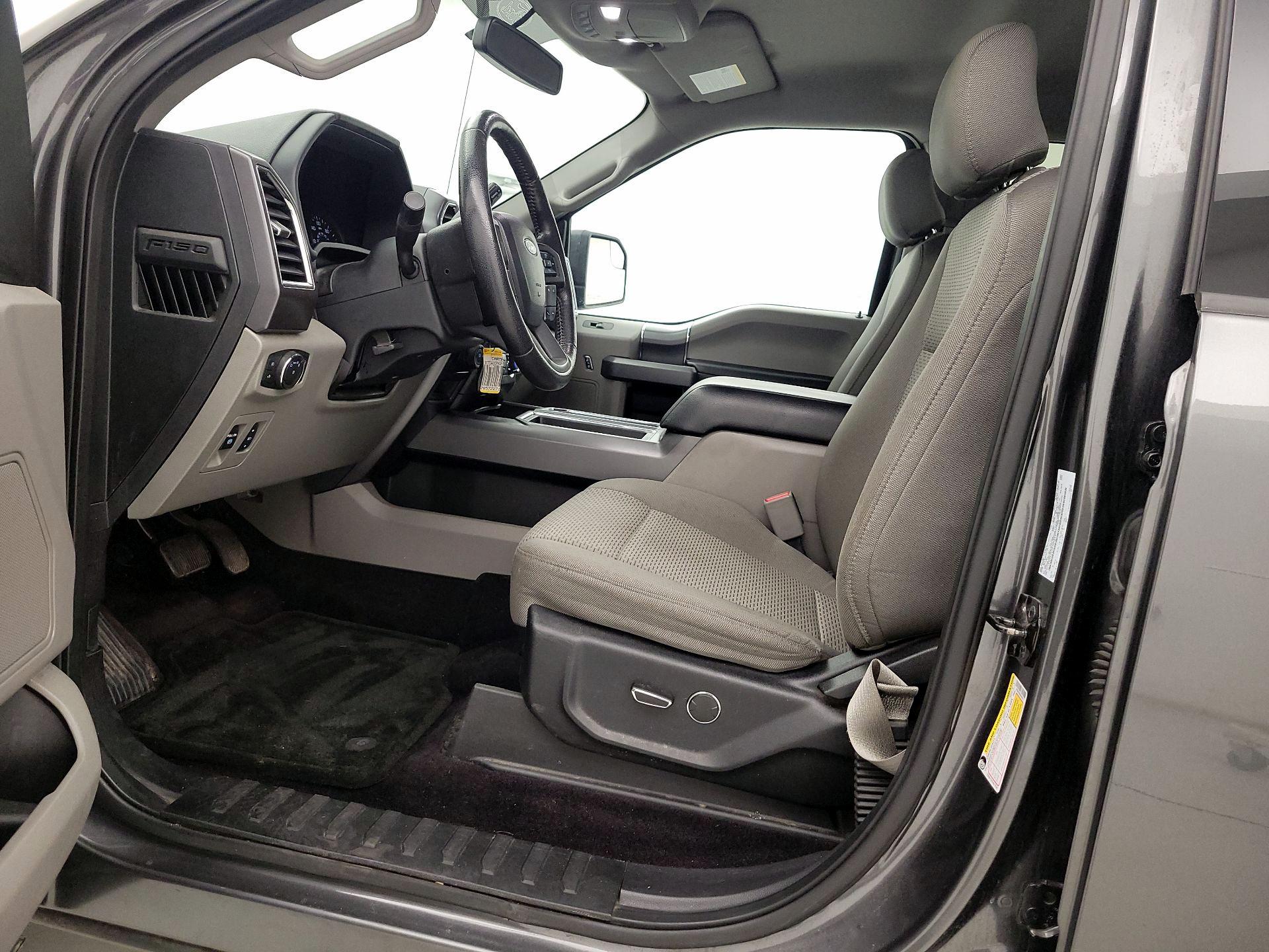 Thumbnail: 2016 Ford F-150 - 11