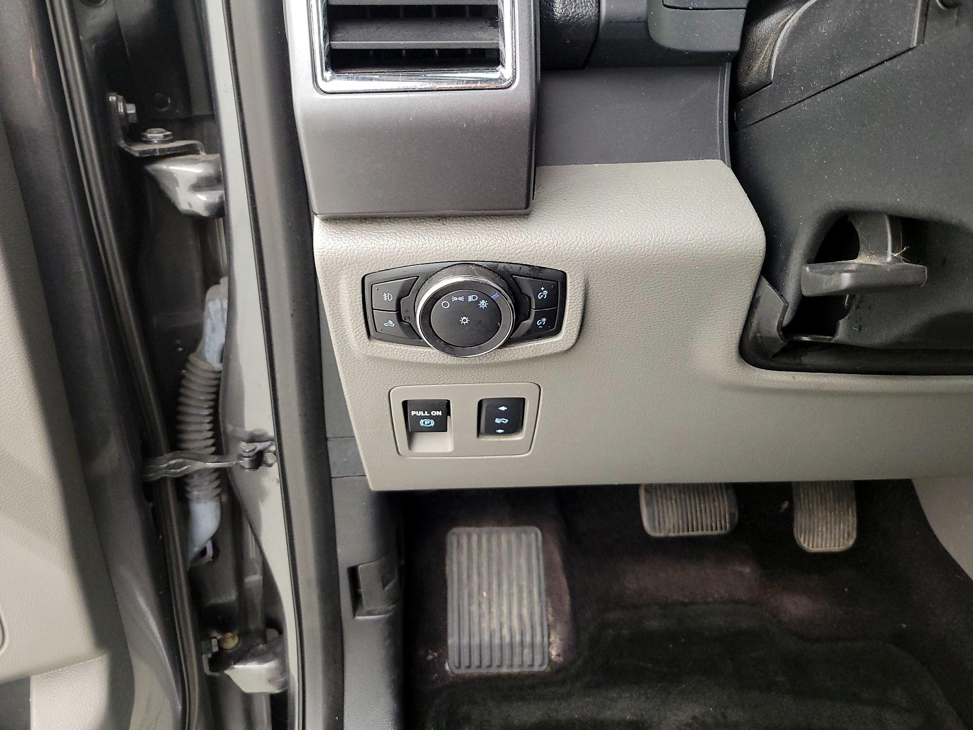 Thumbnail: 2016 Ford F-150 - 13