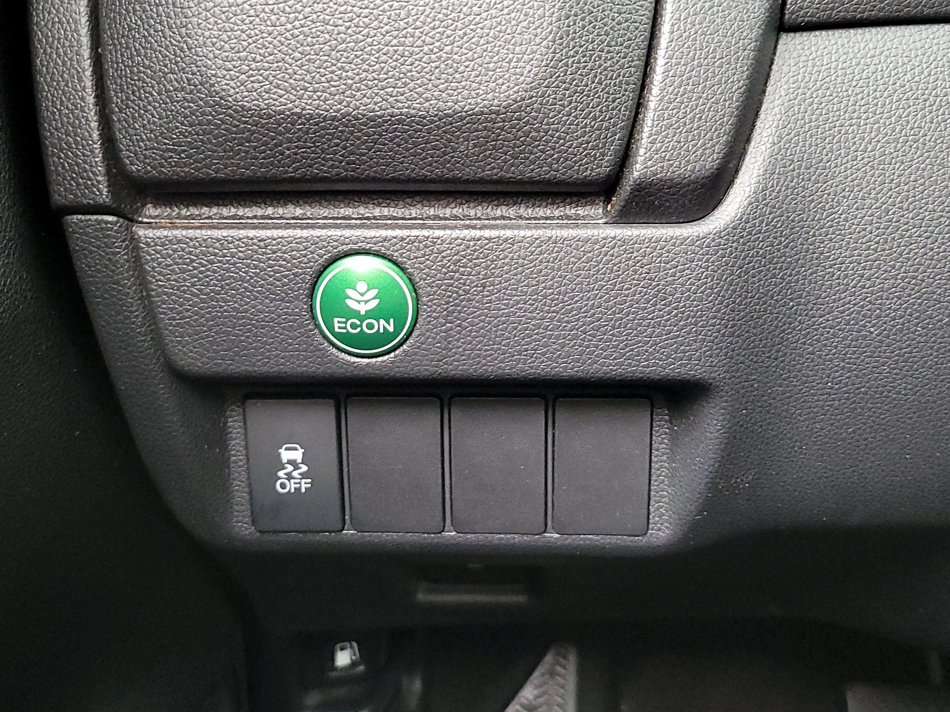 Thumbnail: 2015 Honda Fit - 13