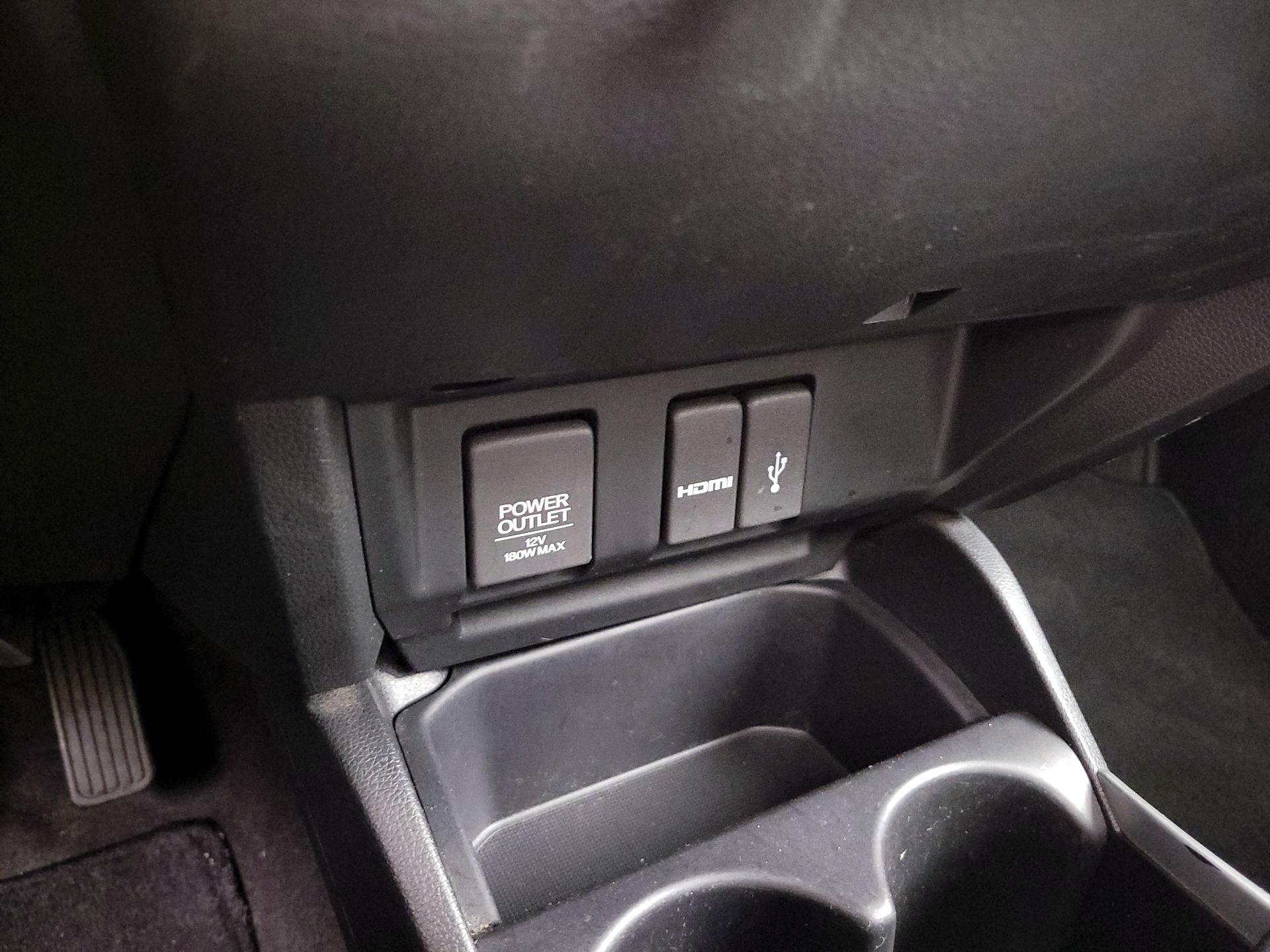 Thumbnail: 2015 Honda Fit - 18