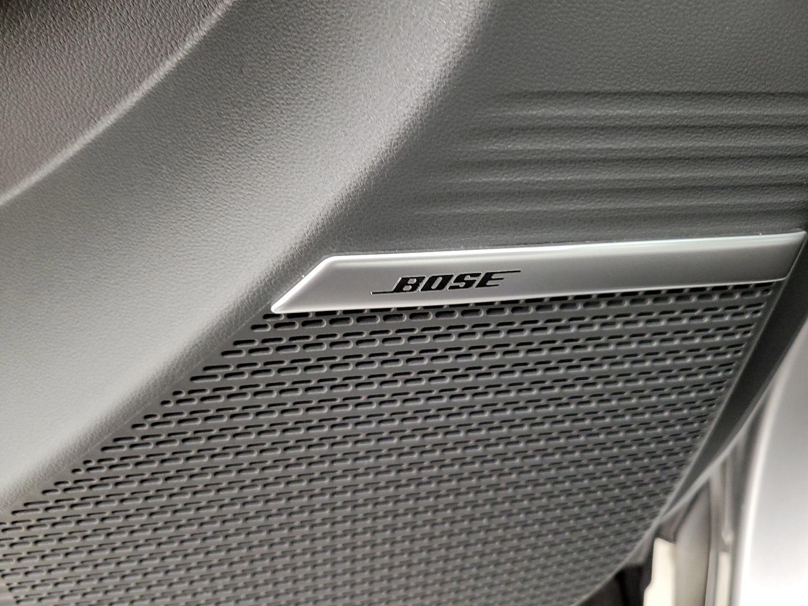 2024 Hyundai Santa Fe Limited - Photo 28