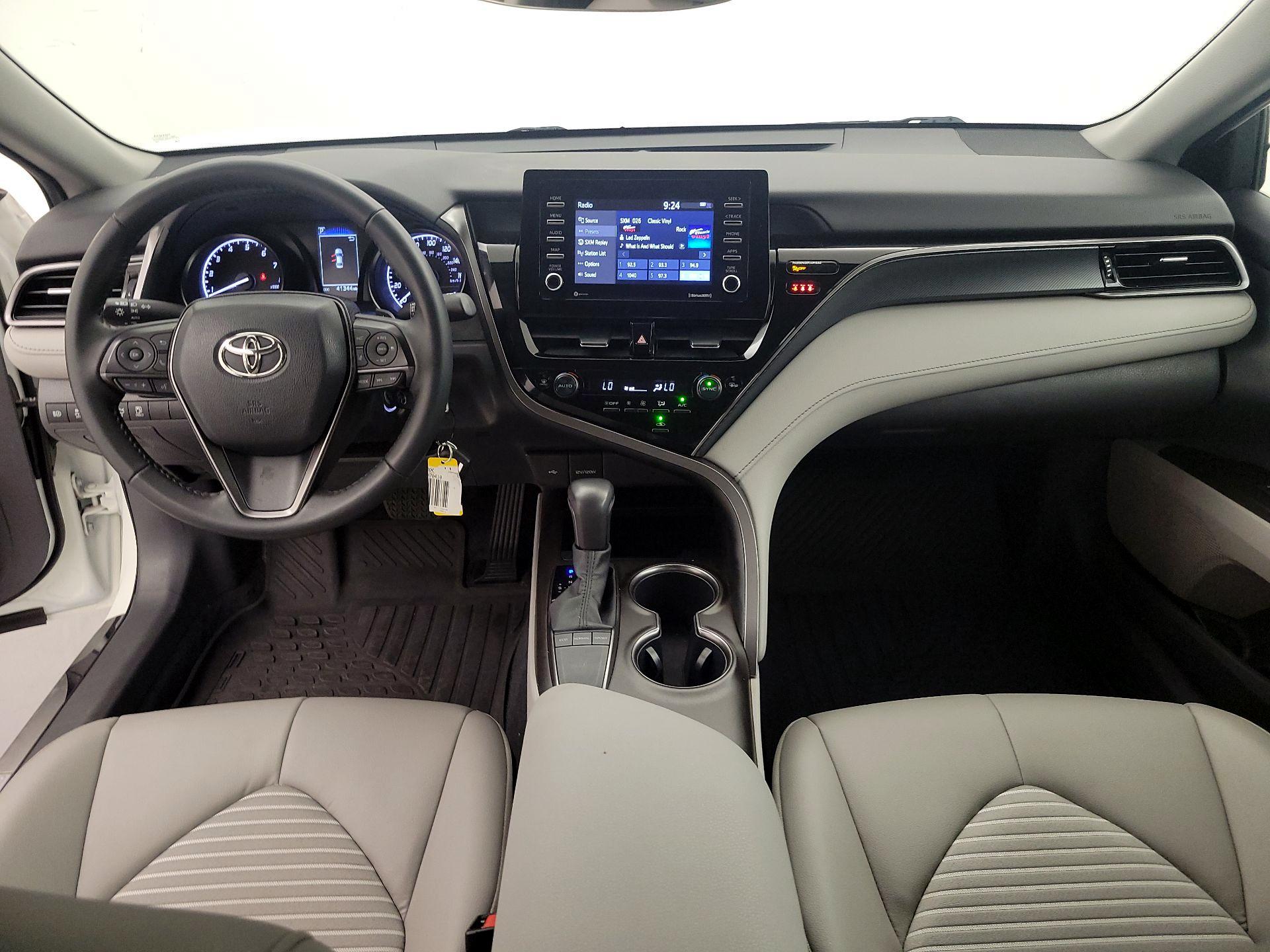 Thumbnail: 2022 Toyota Camry - 9