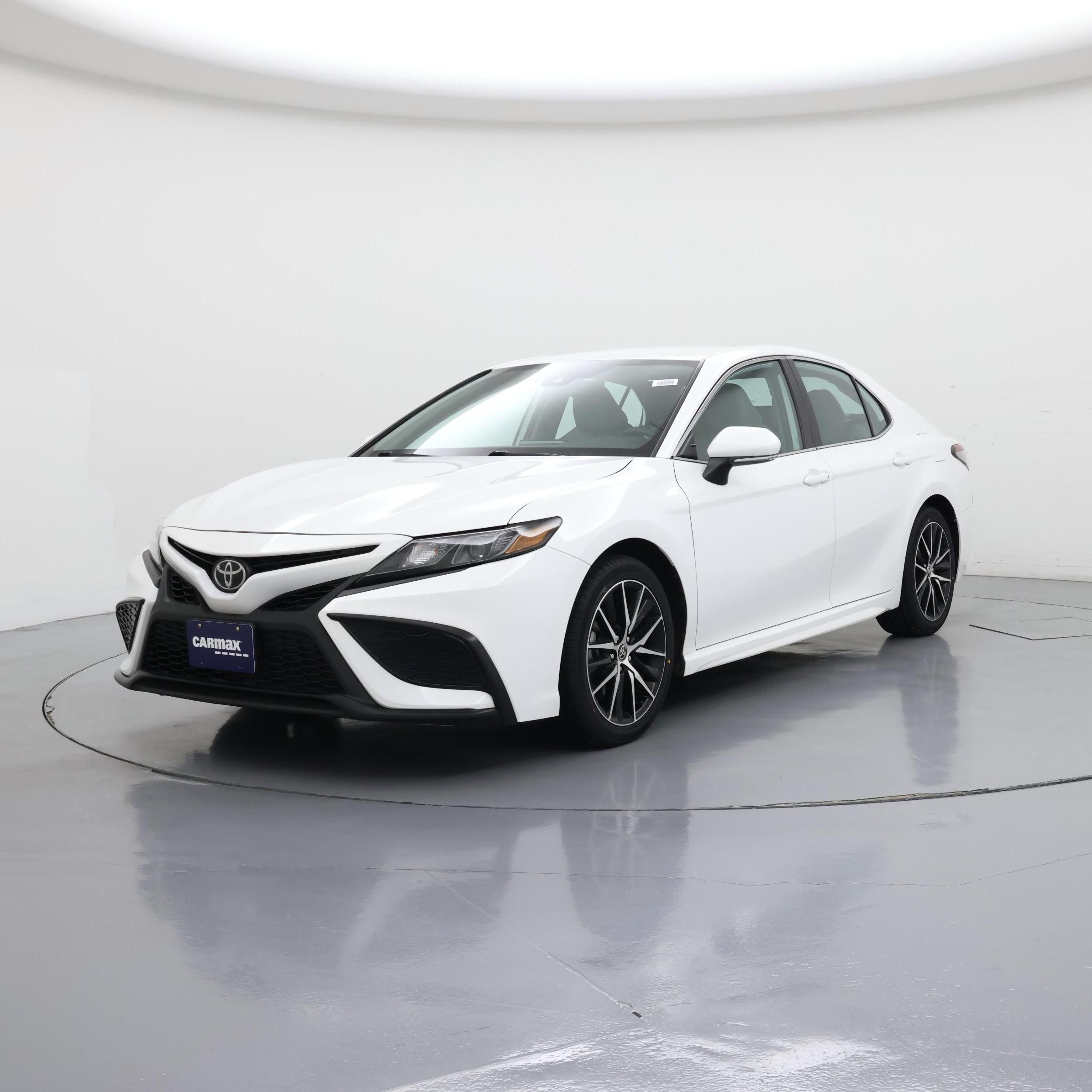 Thumbnail: 2022 Toyota Camry - 4
