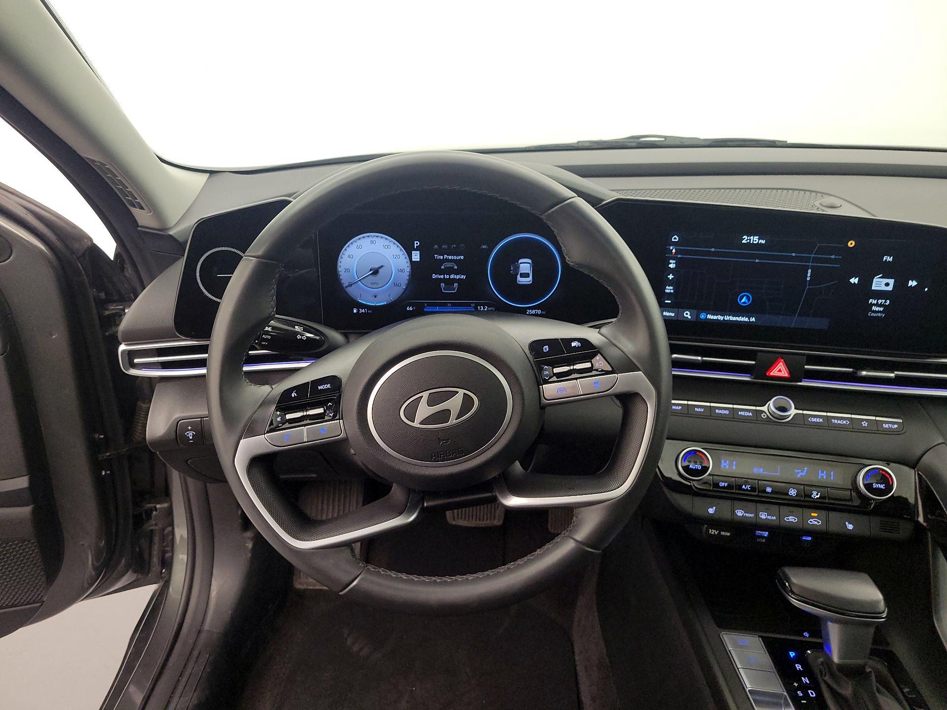 Thumbnail: 2025 Hyundai Elantra - 10