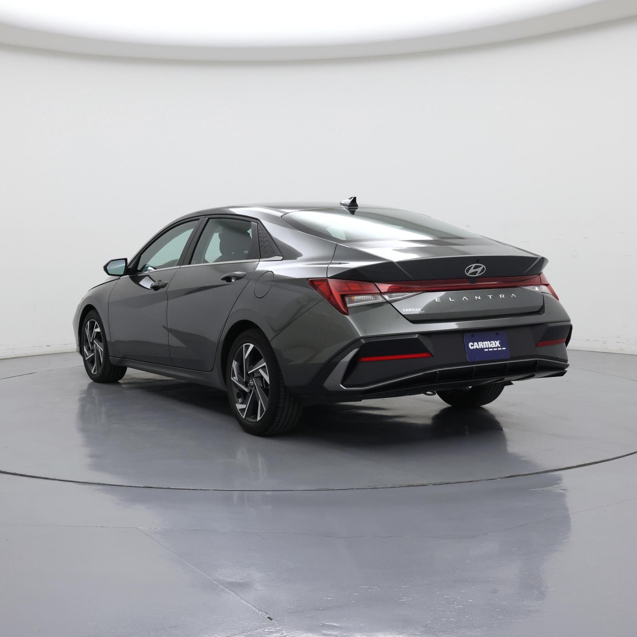 Thumbnail: 2025 Hyundai Elantra - 2