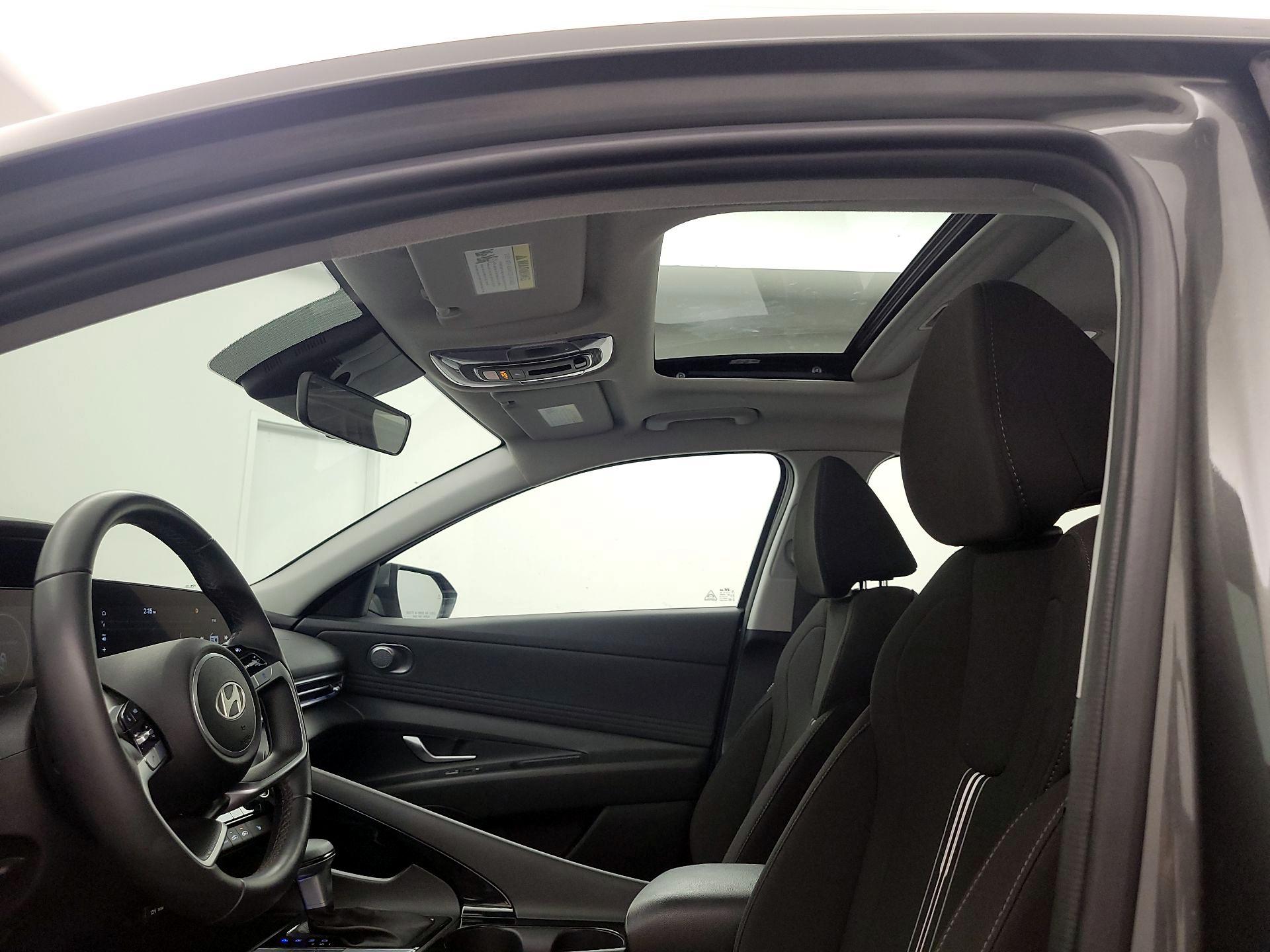 Thumbnail: 2025 Hyundai Elantra - 20