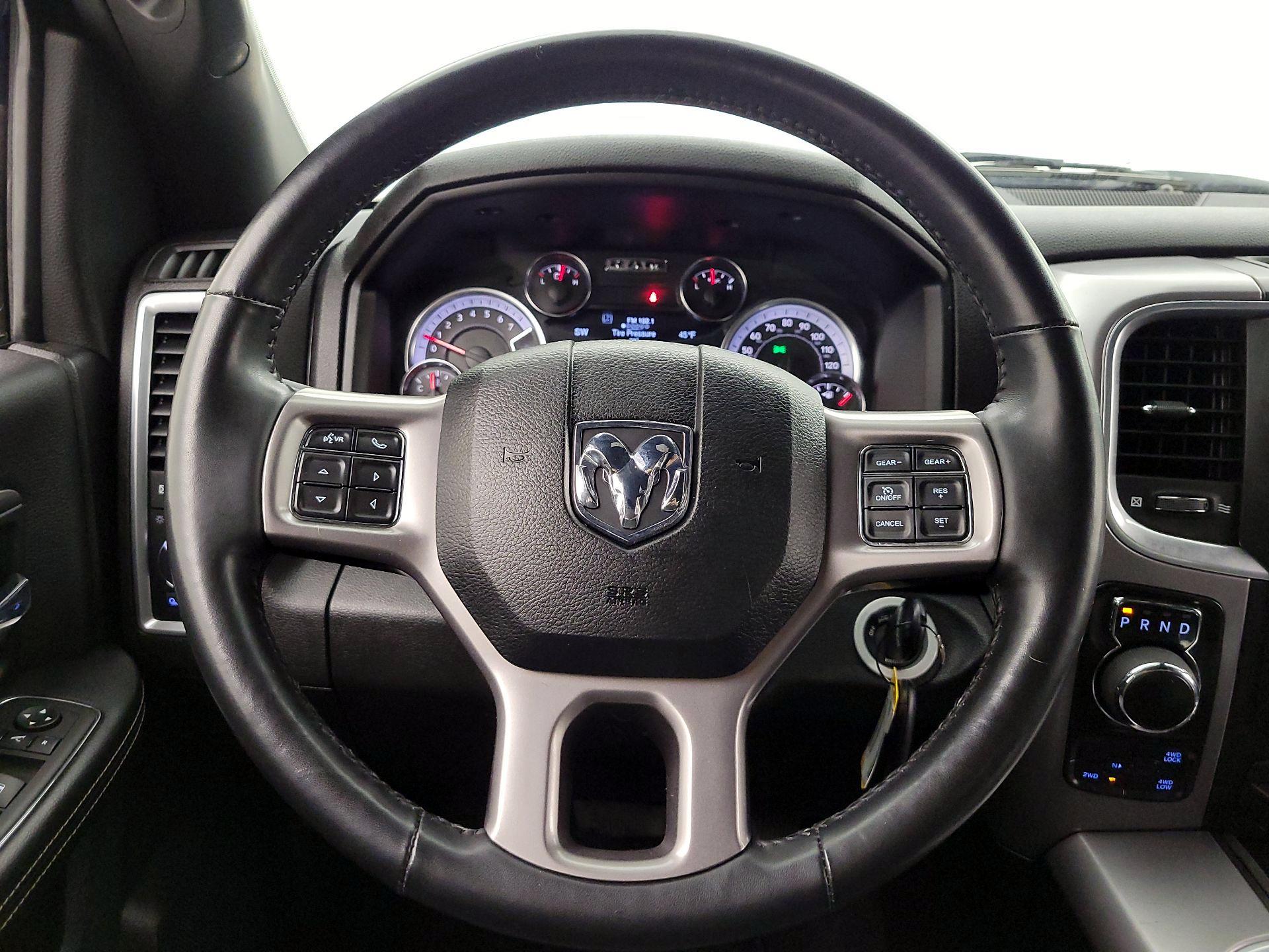 Thumbnail: 2023 RAM 1500 Classic - 10