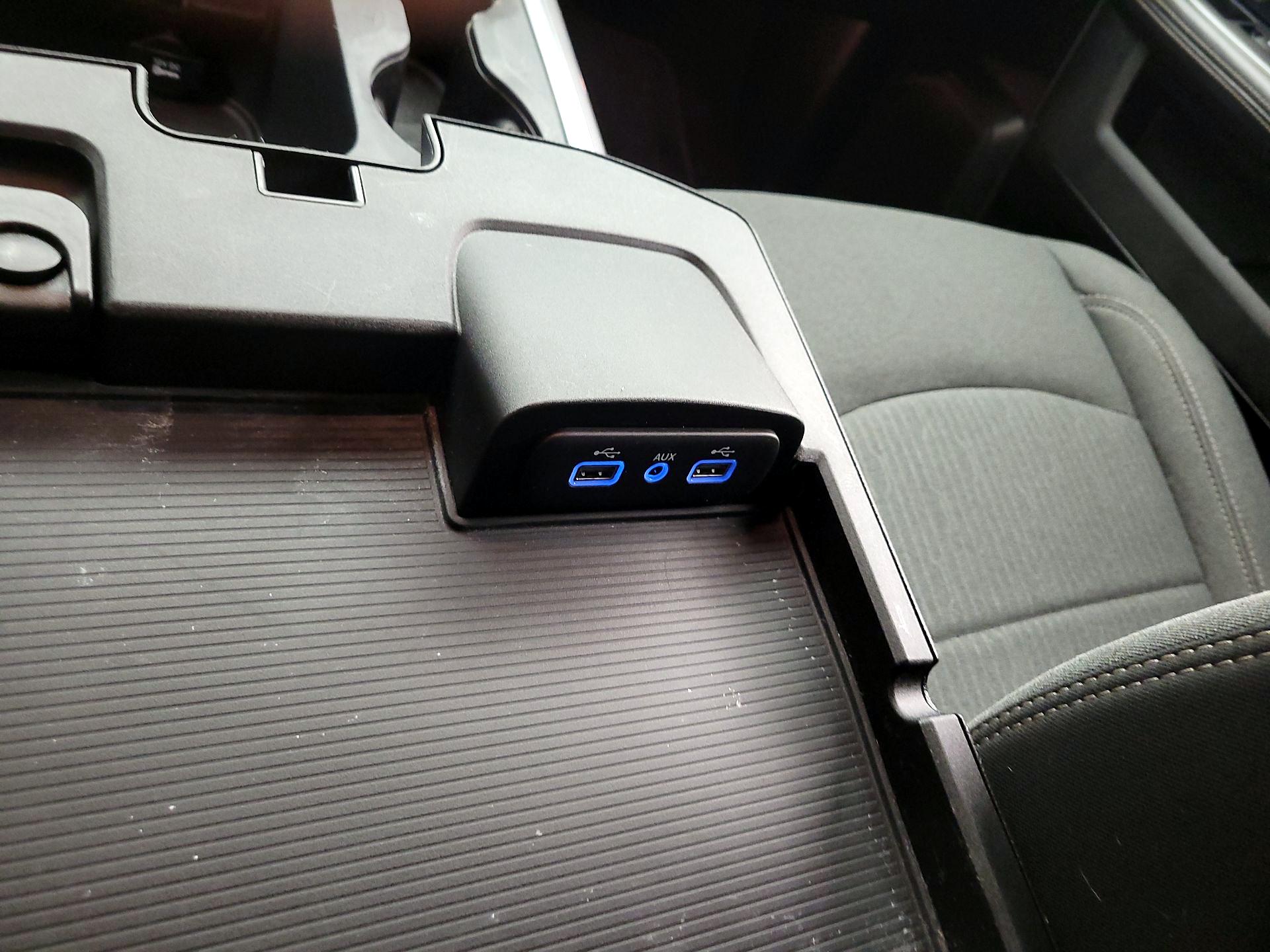 Thumbnail: 2023 RAM 1500 Classic - 18