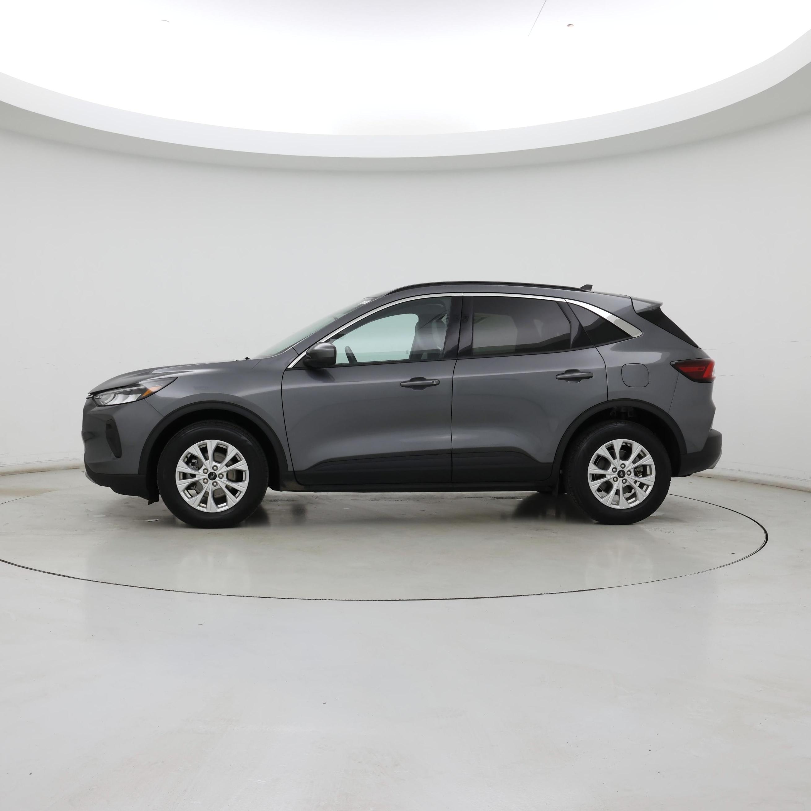 Thumbnail: 2023 Ford Escape - 3