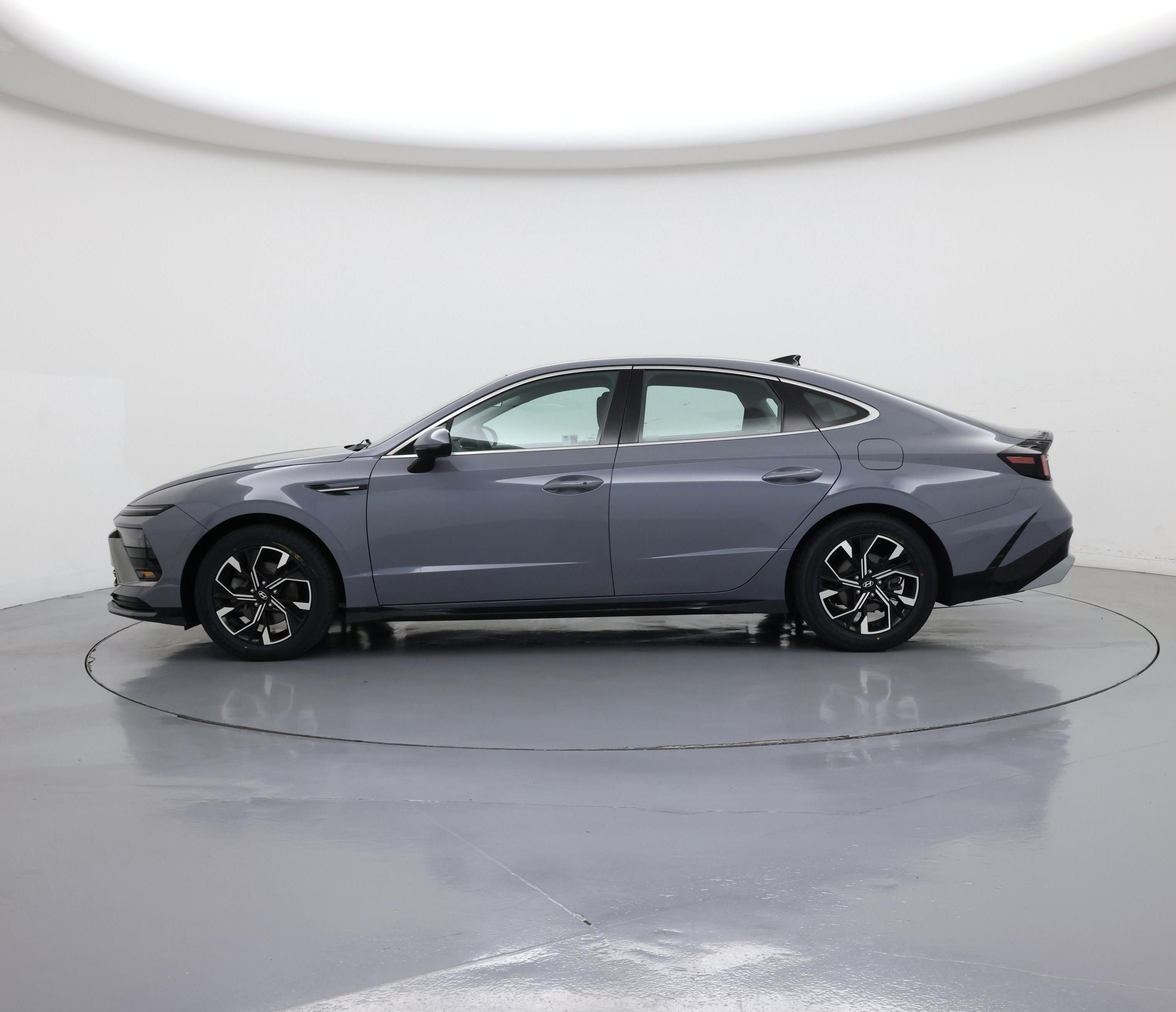 Thumbnail: 2024 Hyundai Sonata - 3