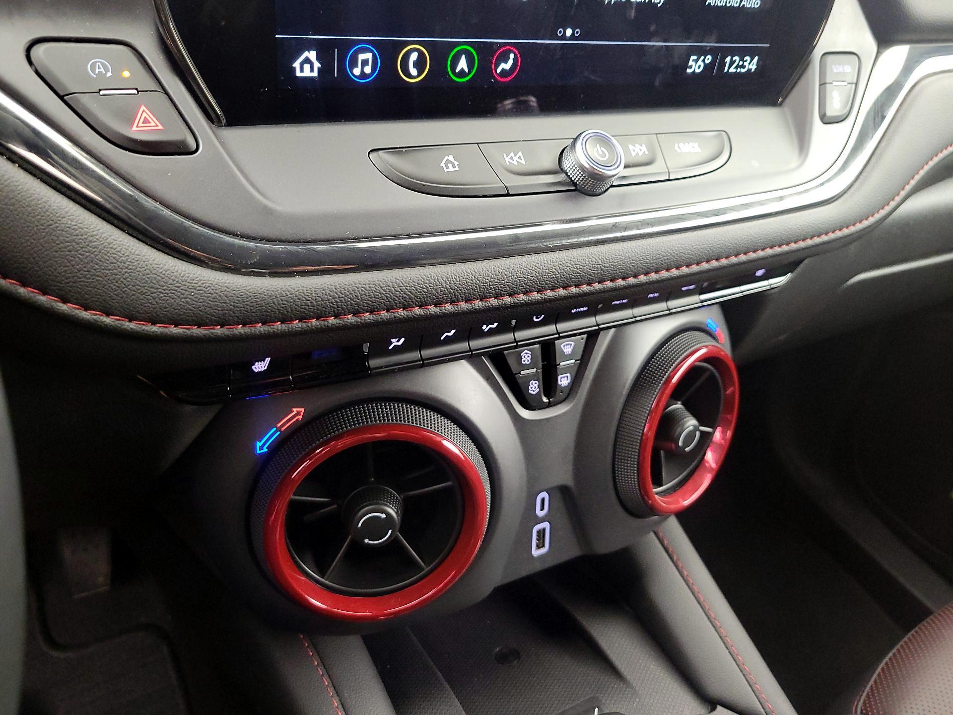 Thumbnail: 2025 Chevrolet Blazer - 17