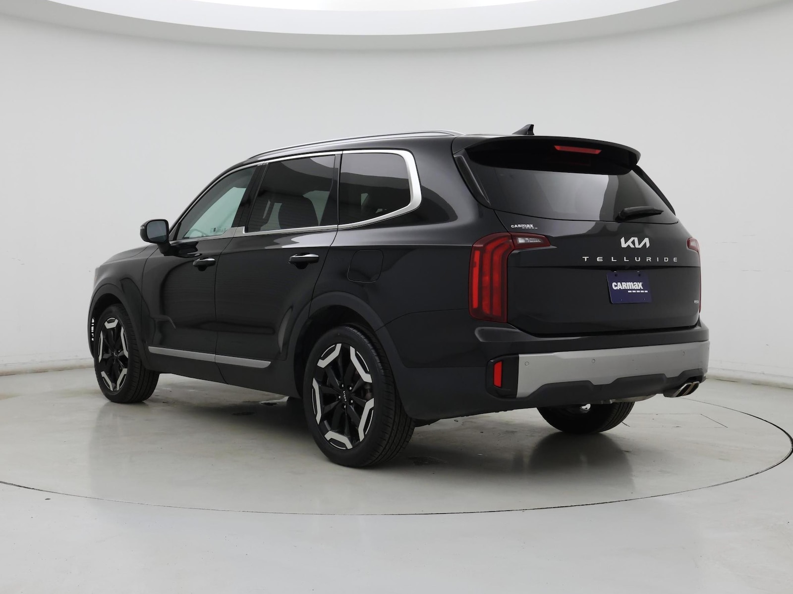 2025 Kia Telluride S - Photo 3