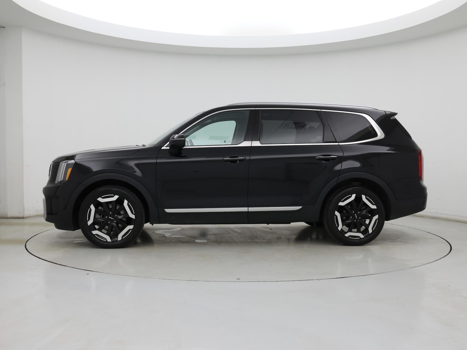 2025 Kia Telluride S - Photo 4