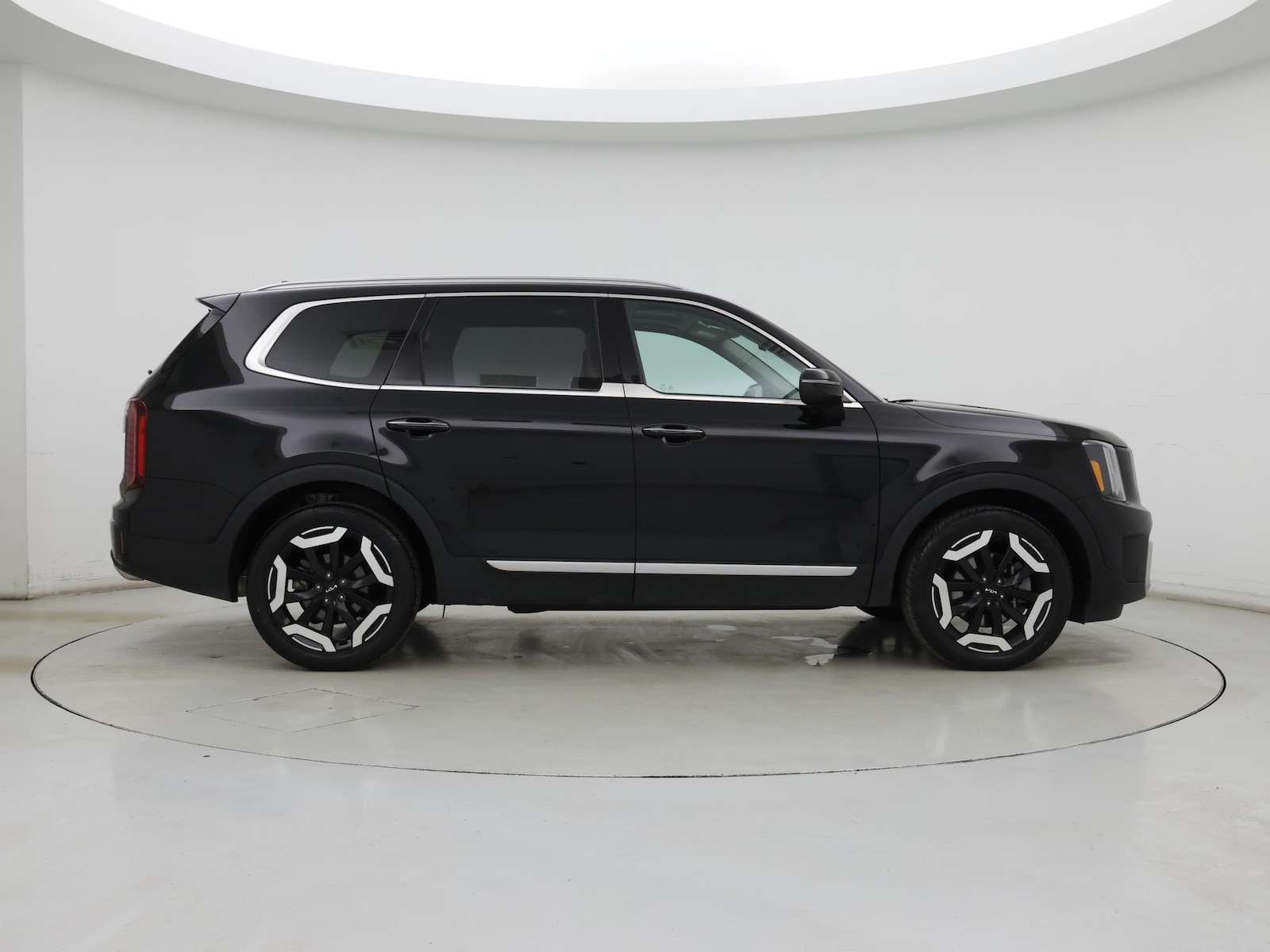 2025 Kia Telluride S - Photo 8