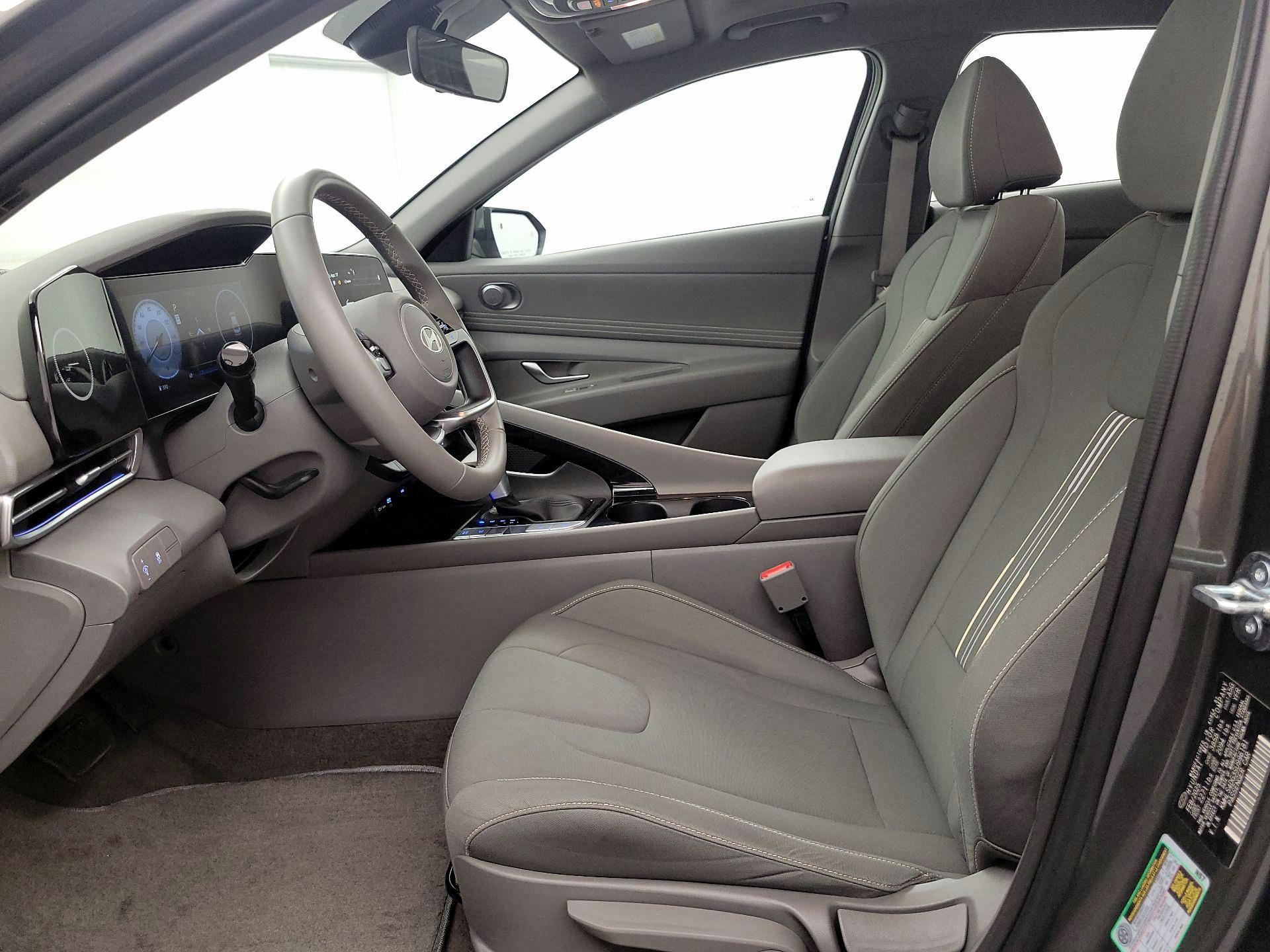 Thumbnail: 2025 Hyundai Elantra - 11