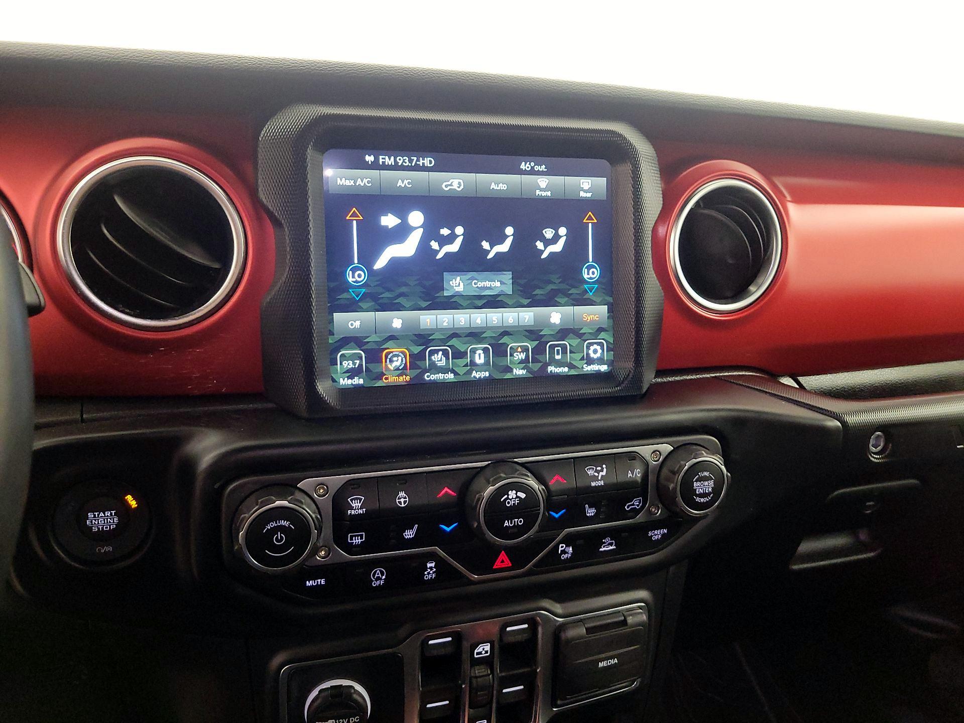 Thumbnail: 2022 Jeep Wrangler - 16