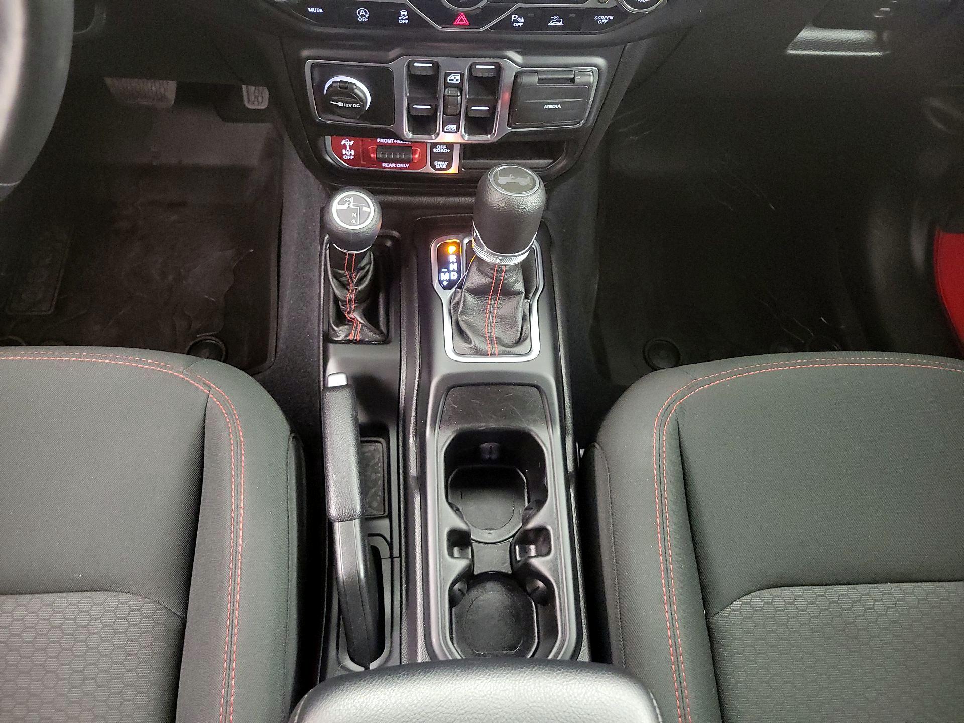 Thumbnail: 2022 Jeep Wrangler - 17