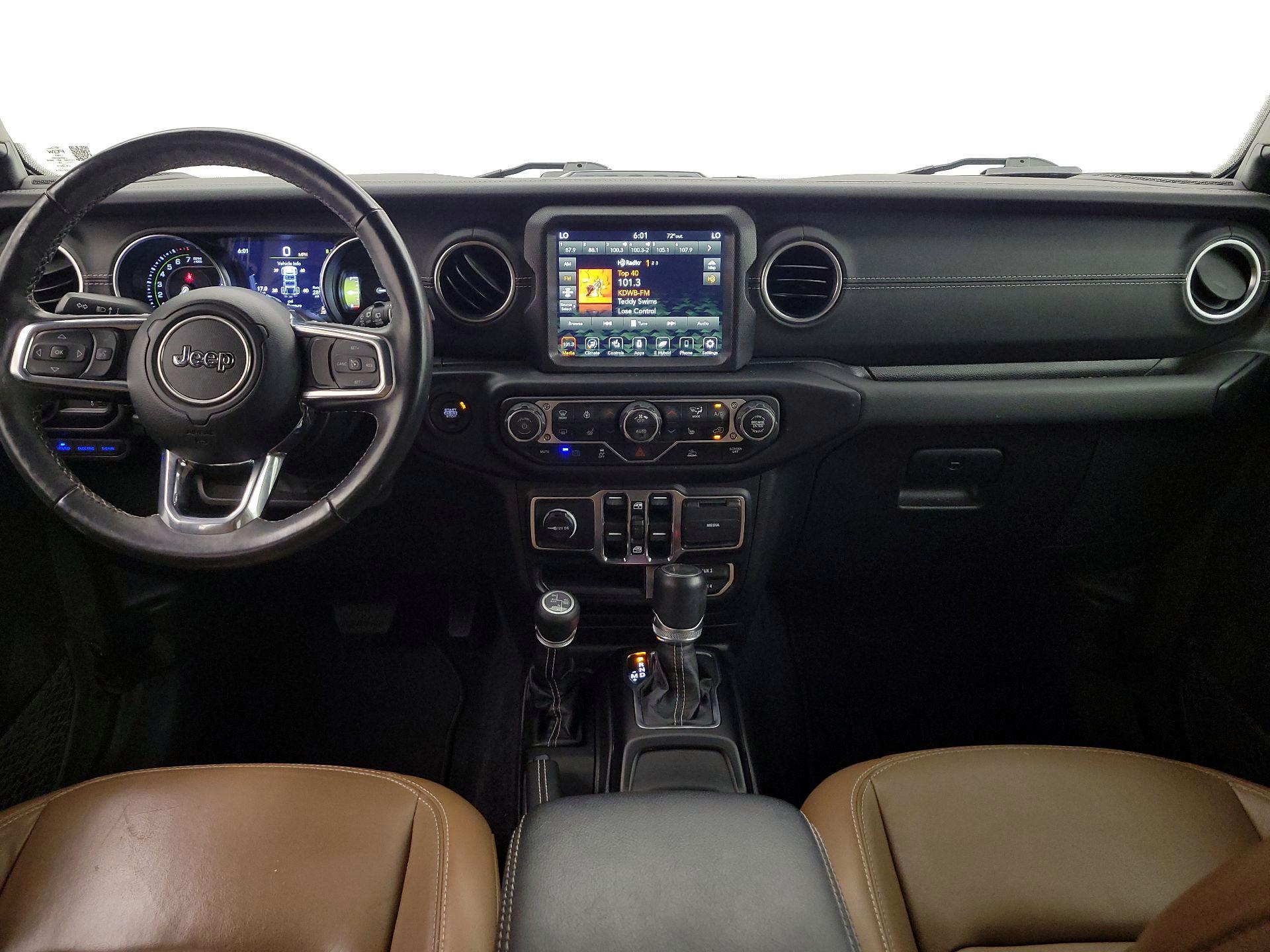 Thumbnail: 2023 Jeep Wrangler - 9