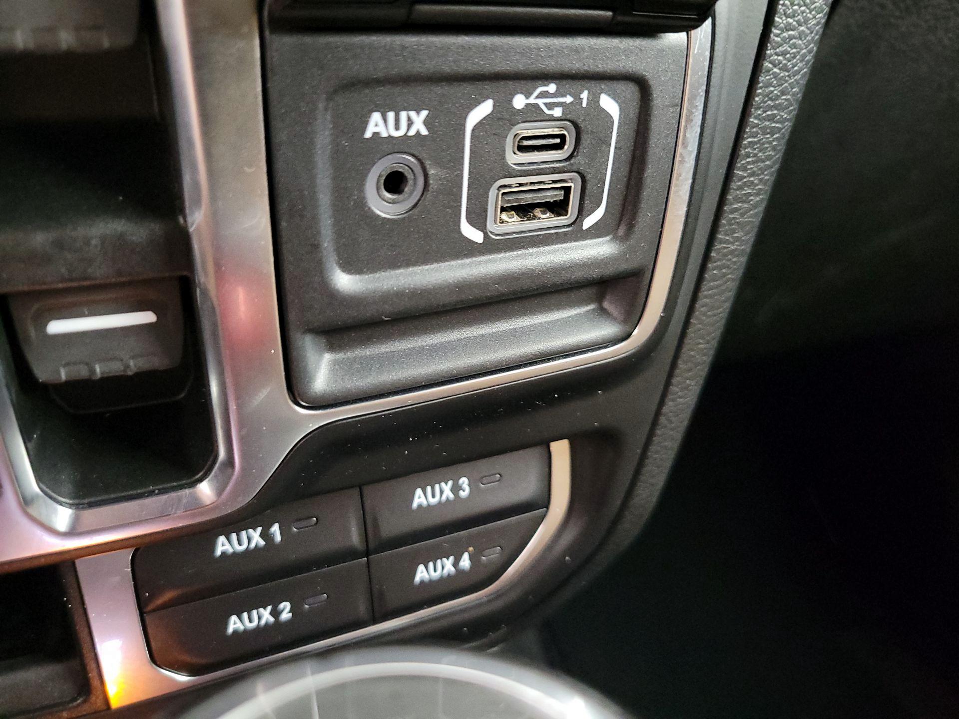 Thumbnail: 2023 Jeep Wrangler - 18