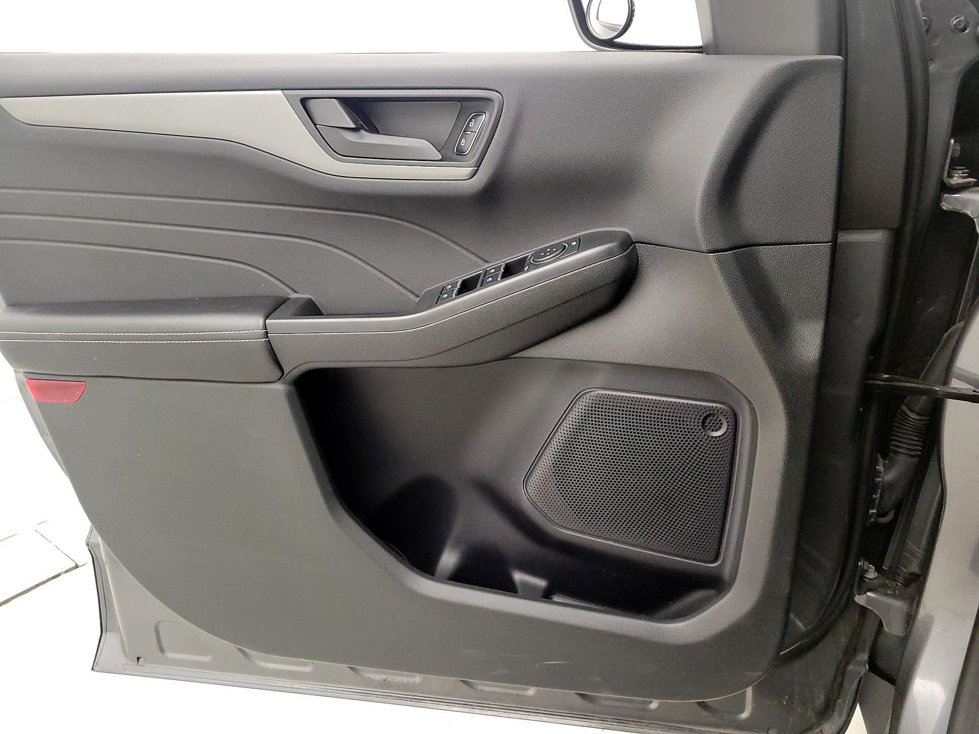 Thumbnail: 2023 Ford Escape - 12