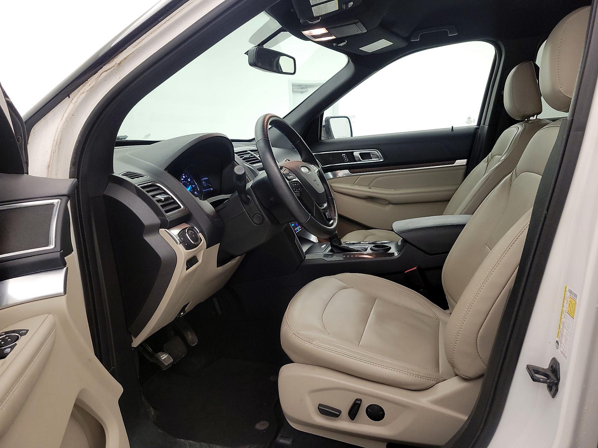 Thumbnail: 2019 Ford Explorer - 11