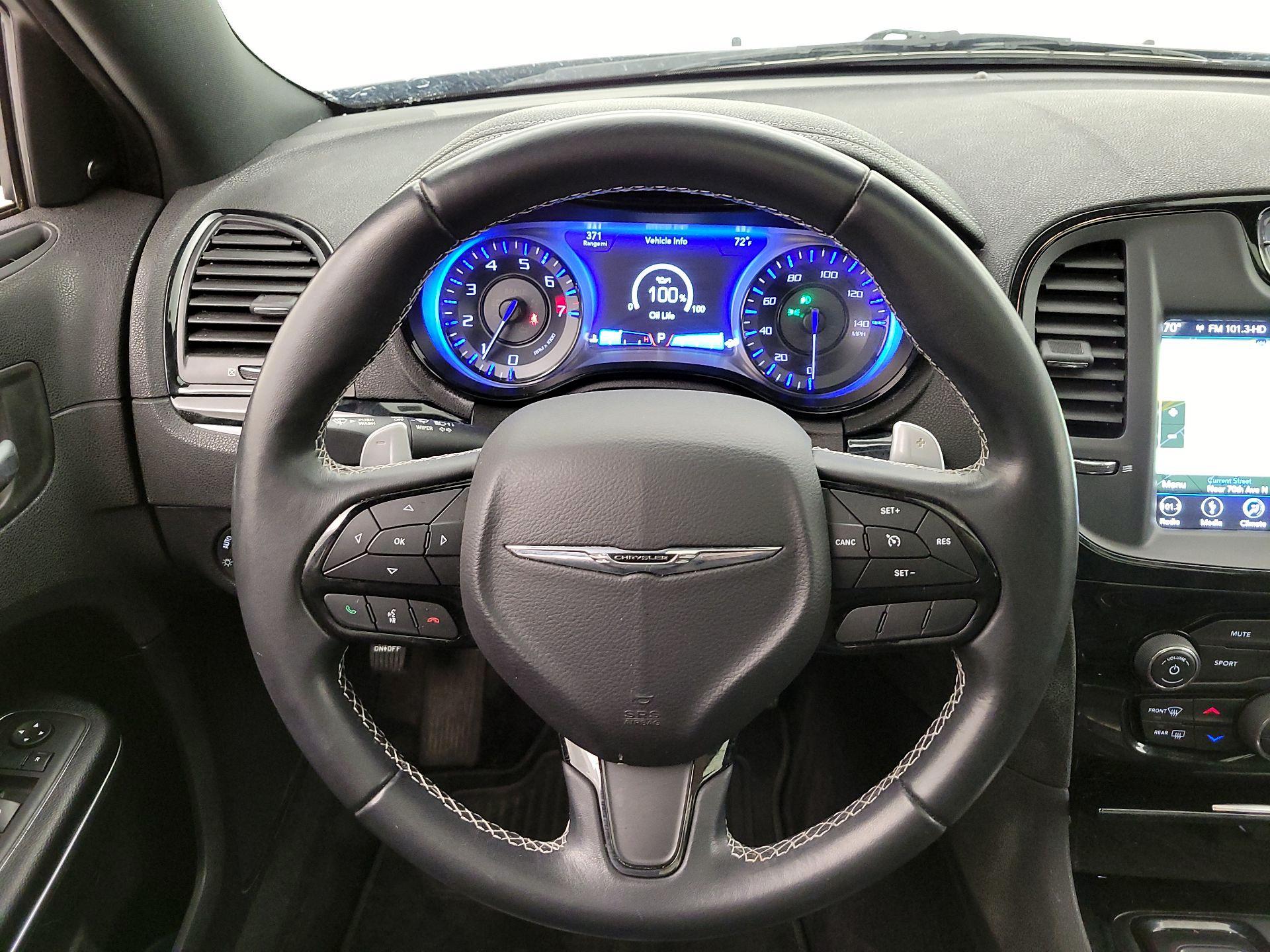 Thumbnail: 2018 Chrysler 300 - 10