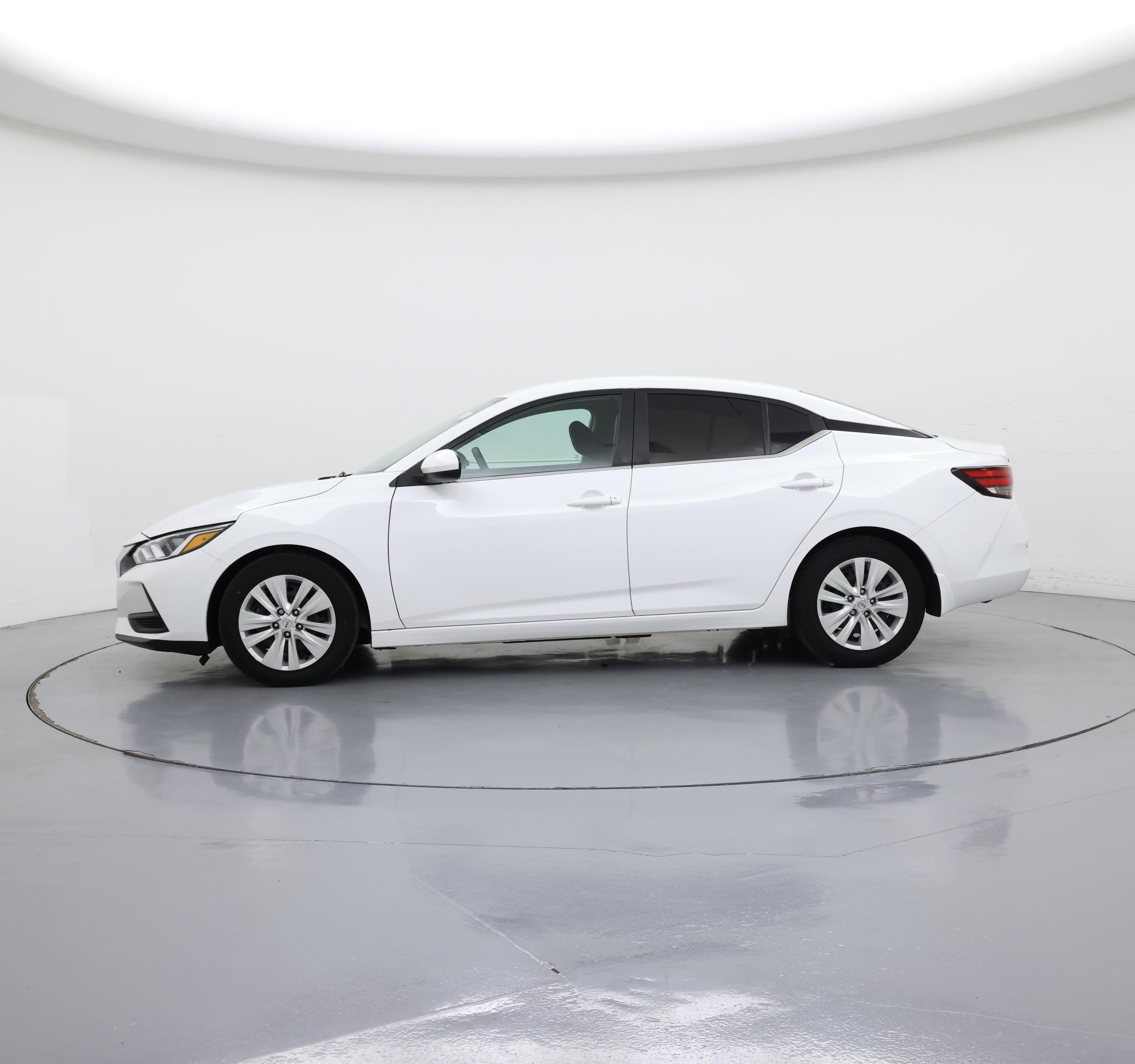 Thumbnail: 2023 Nissan Sentra - 3