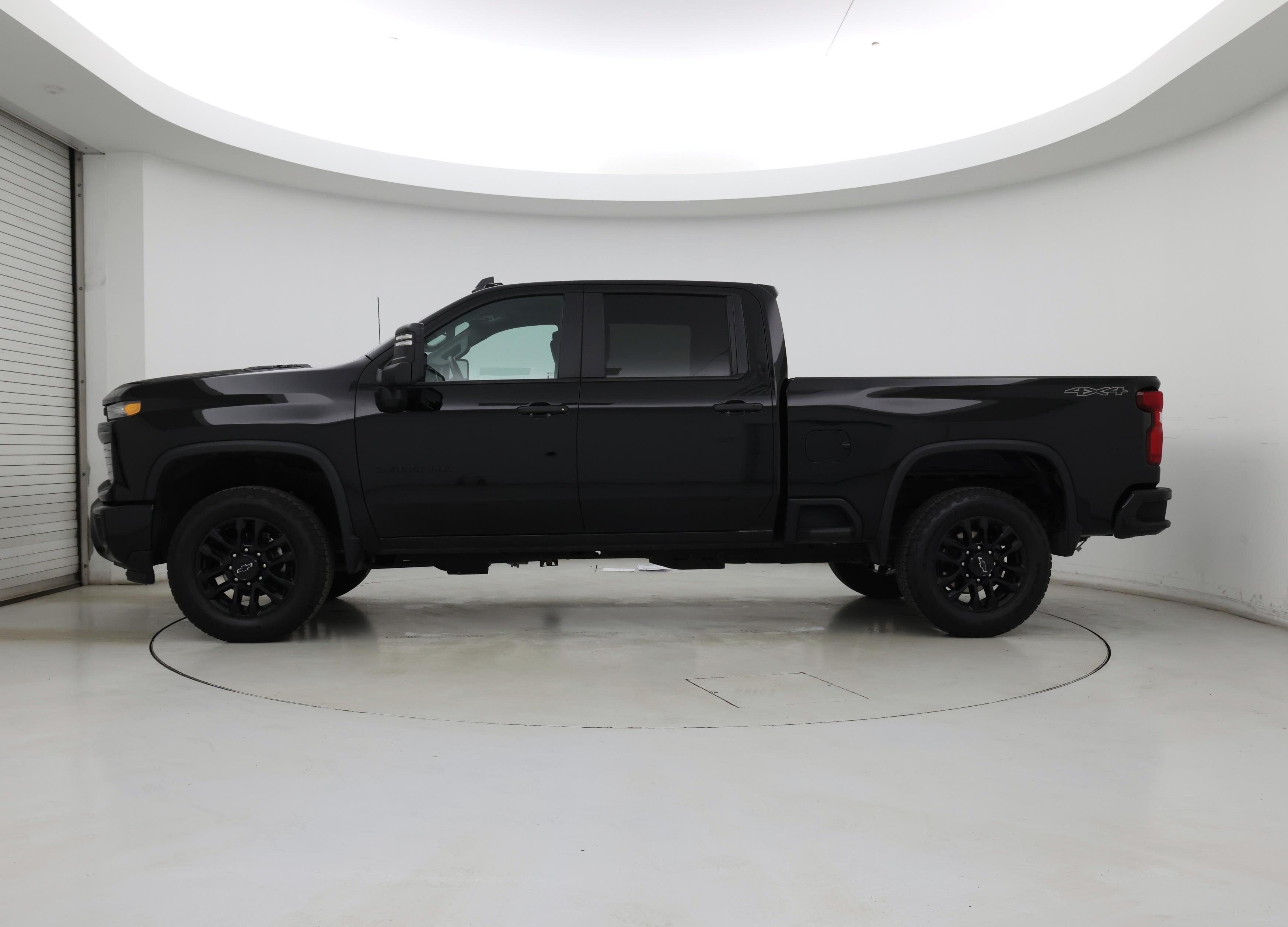 Thumbnail: 2025 Chevrolet Silverado 2500 - 3