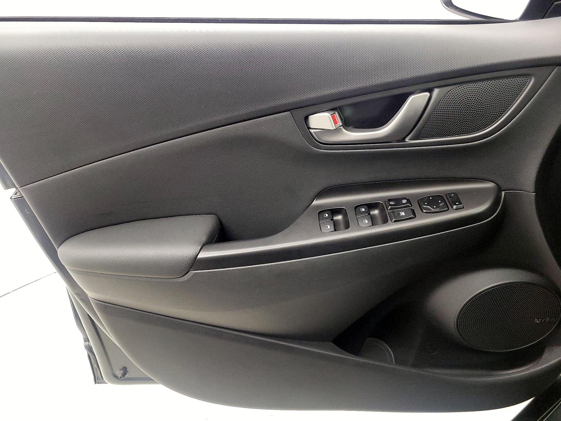 Thumbnail: 2021 Hyundai Kona - 12