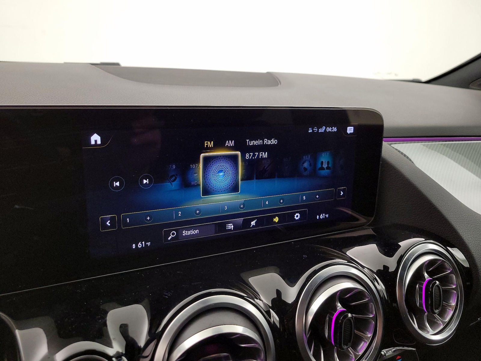 2023 Mercedes-Benz GLA Base - Photo 16