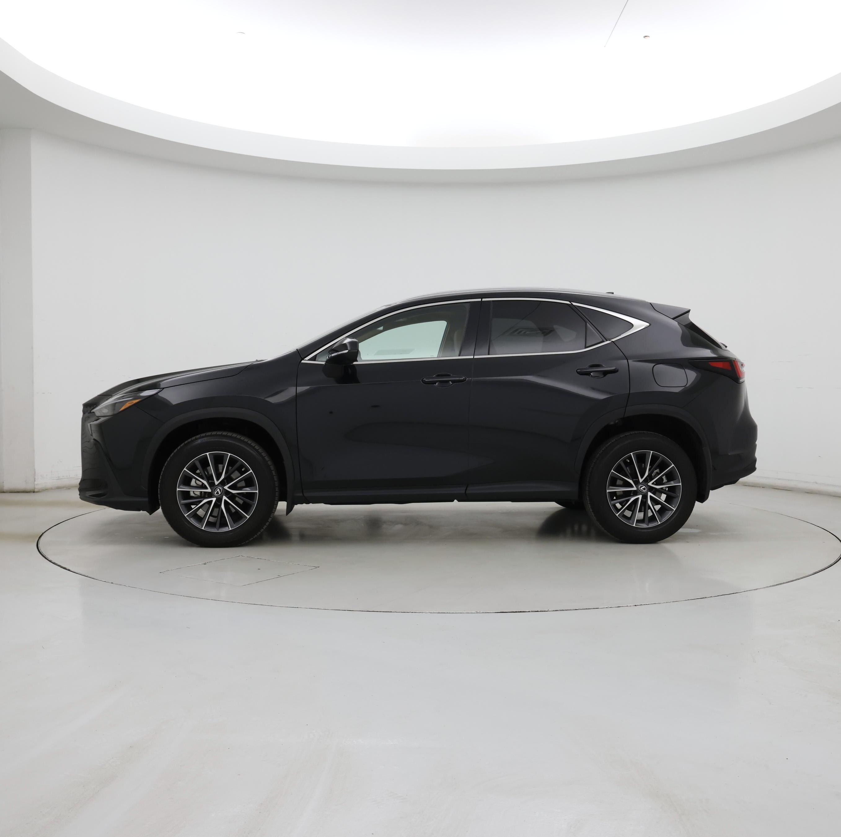 Thumbnail: 2022 Lexus NX - 3