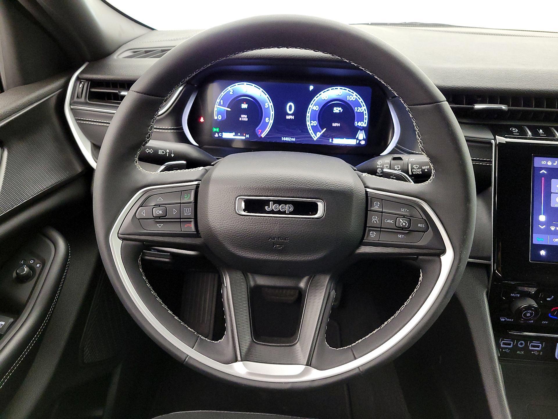 Thumbnail: 2024 Jeep Grand Cherokee - 10