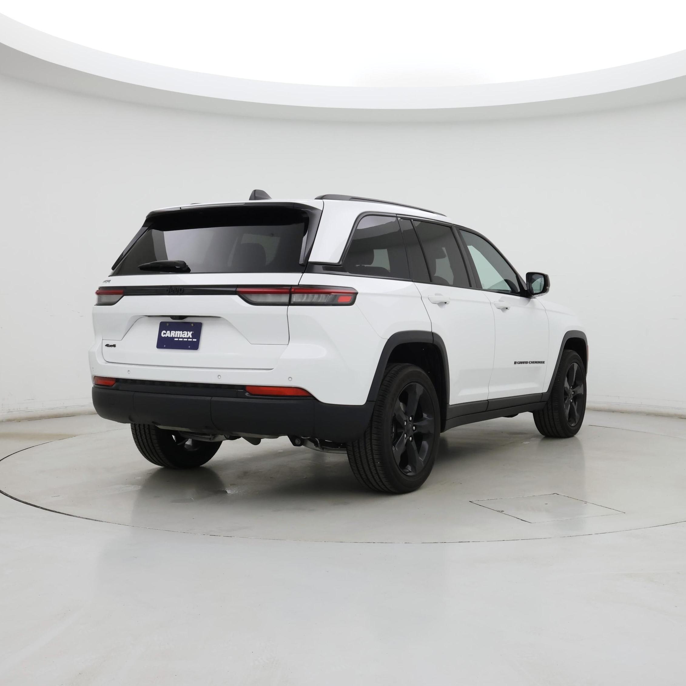 Thumbnail: 2024 Jeep Grand Cherokee - 8