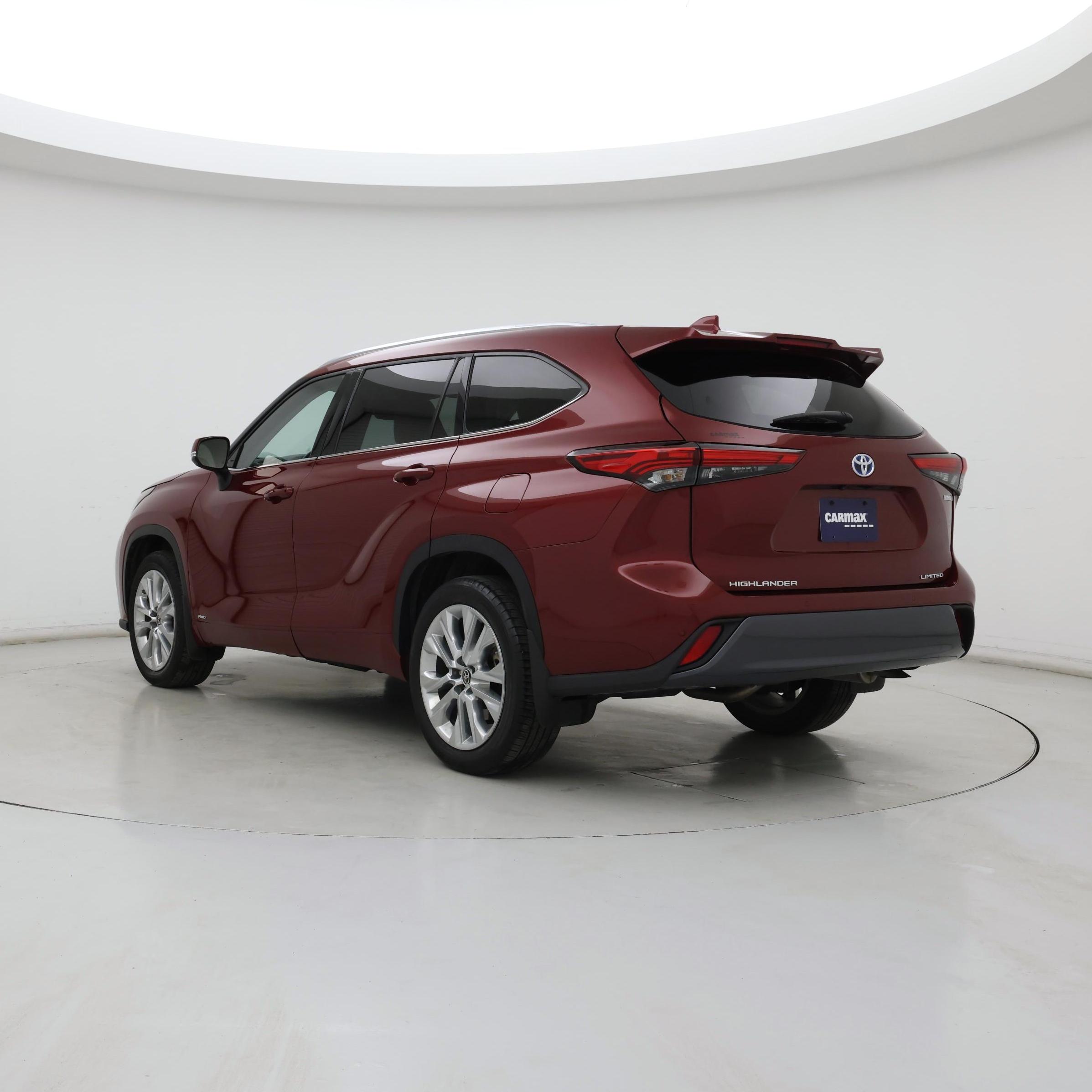 Thumbnail: 2022 Toyota Highlander - 2