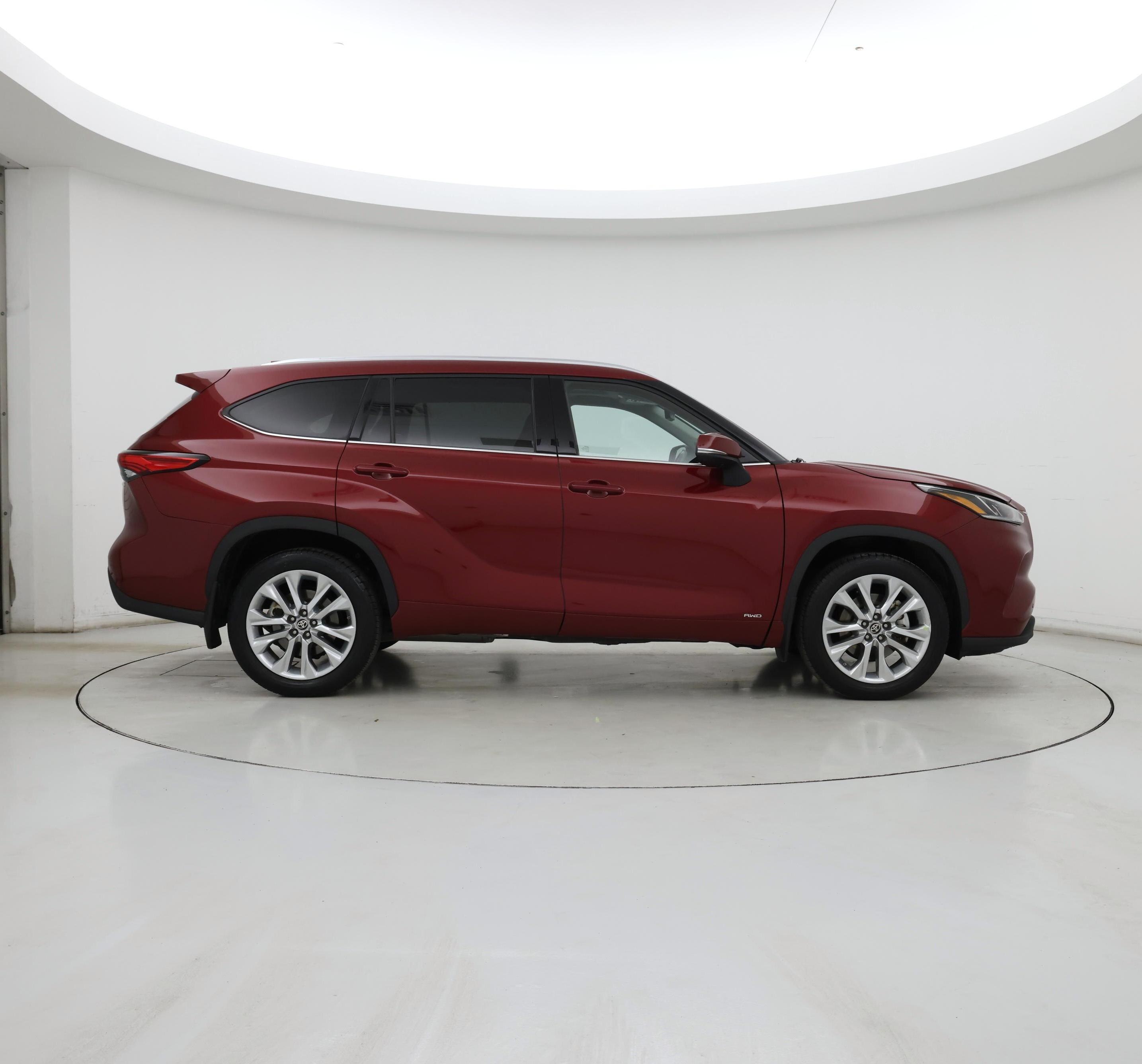 Thumbnail: 2022 Toyota Highlander - 7