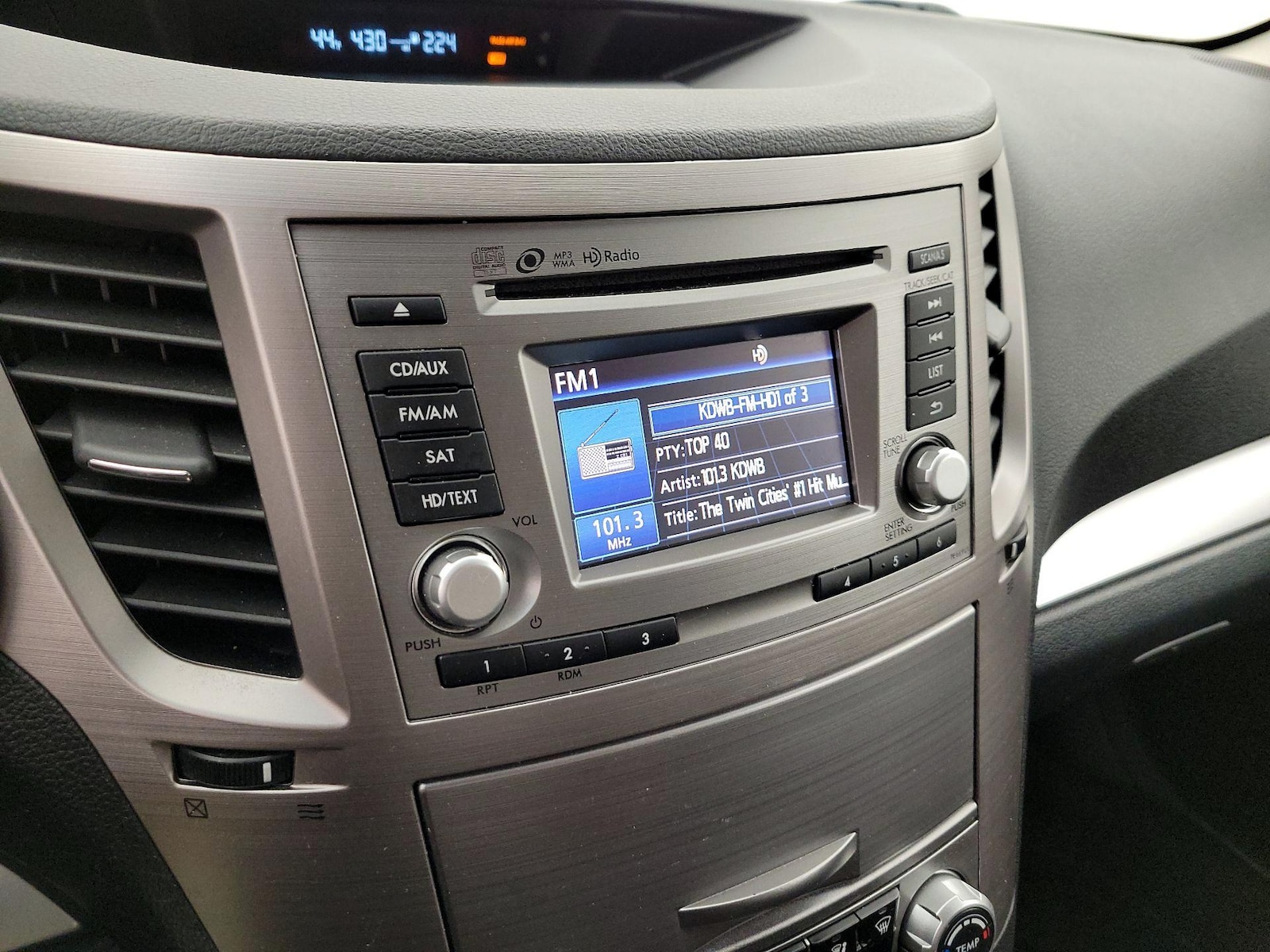 2014 Subaru Legacy 2.5i Premium - Photo 15